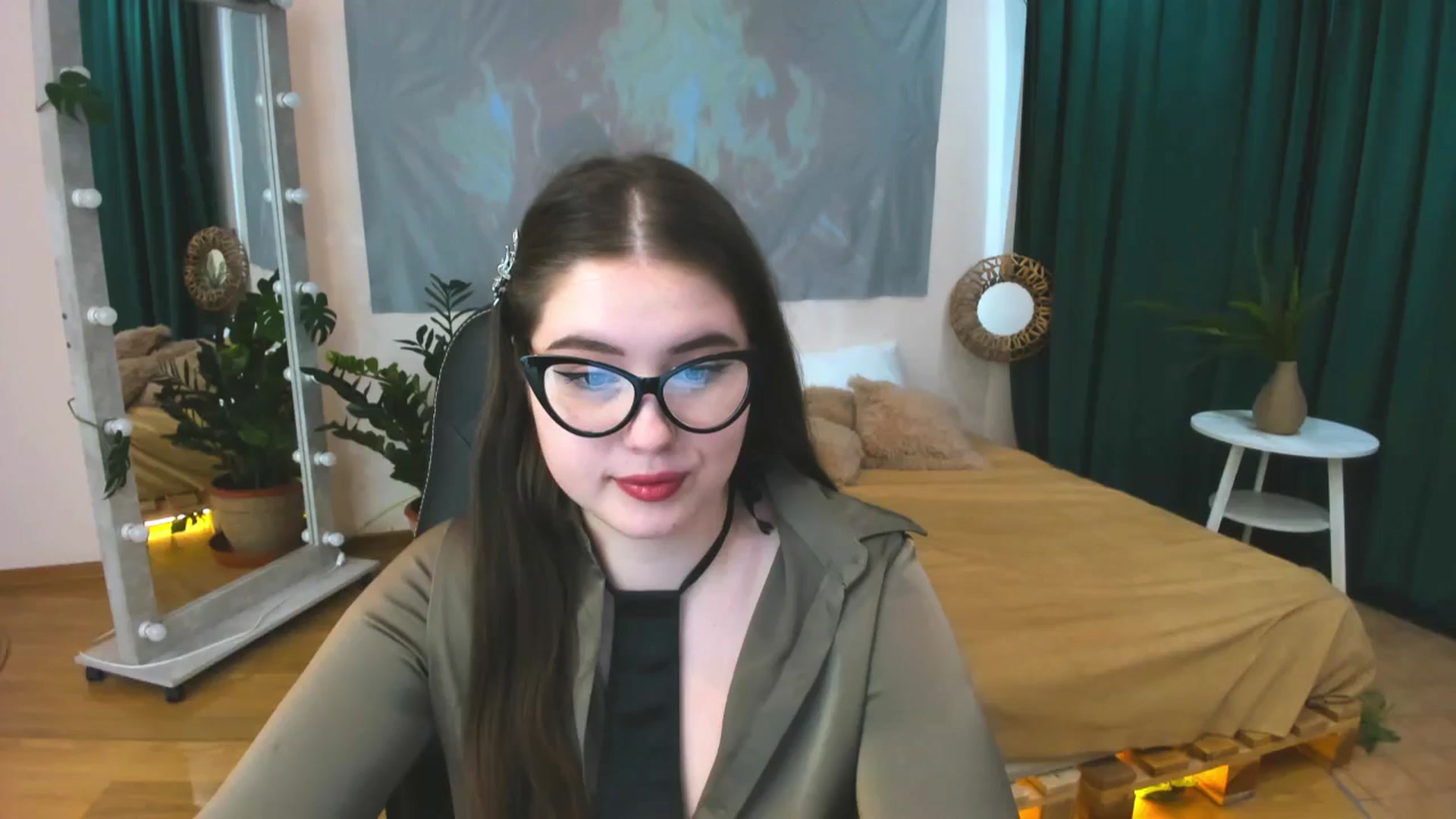 Gallery image thumbnail from AdmireMyEyes's myfreecams stream on, 06/06/2024, 08:59 image 16 of 20