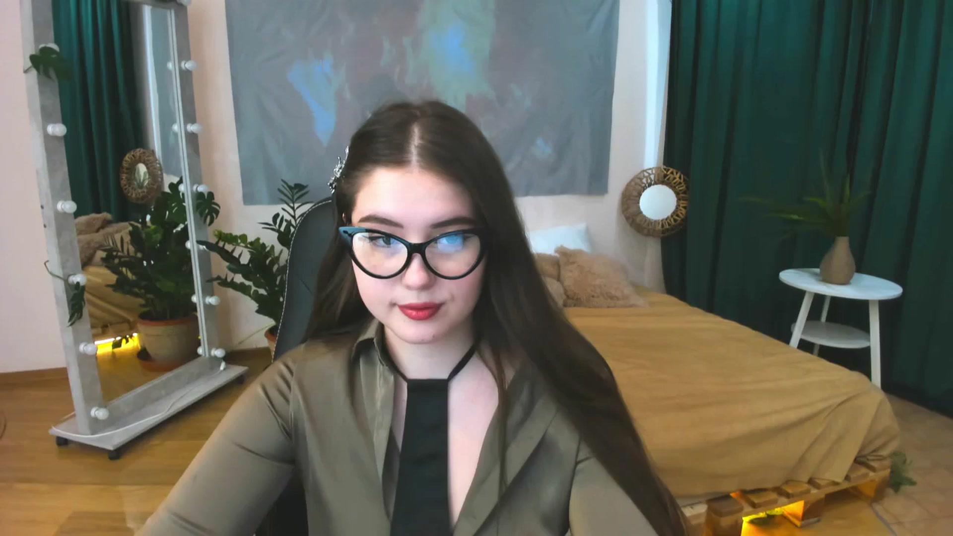 Gallery image thumbnail from AdmireMyEyes's myfreecams stream on, 06/06/2024, 08:59 image 13 of 20