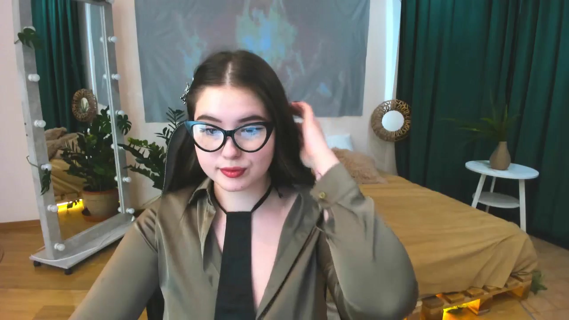 Gallery image thumbnail from AdmireMyEyes's myfreecams stream on, 06/06/2024, 08:59 image 17 of 20
