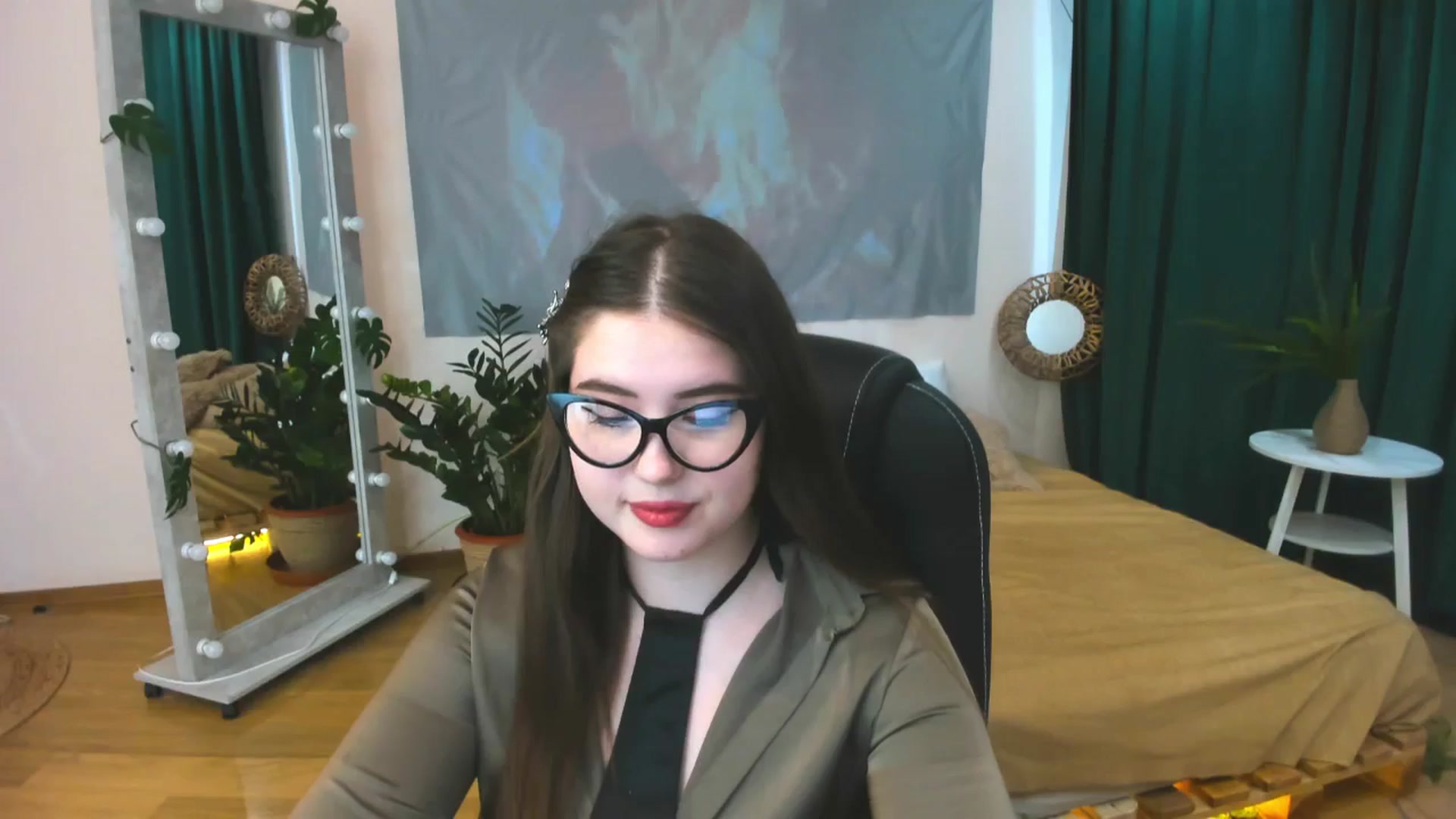 Gallery image thumbnail from AdmireMyEyes's myfreecams stream on, 06/06/2024, 08:59 image 2 of 20