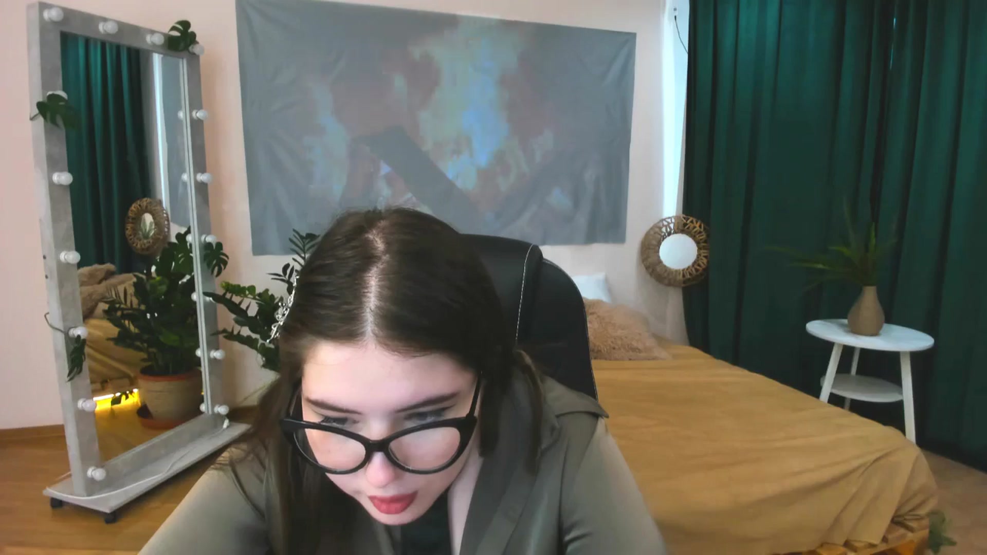 Gallery image thumbnail from AdmireMyEyes's myfreecams stream on, 06/06/2024, 10:00 image 17 of 20