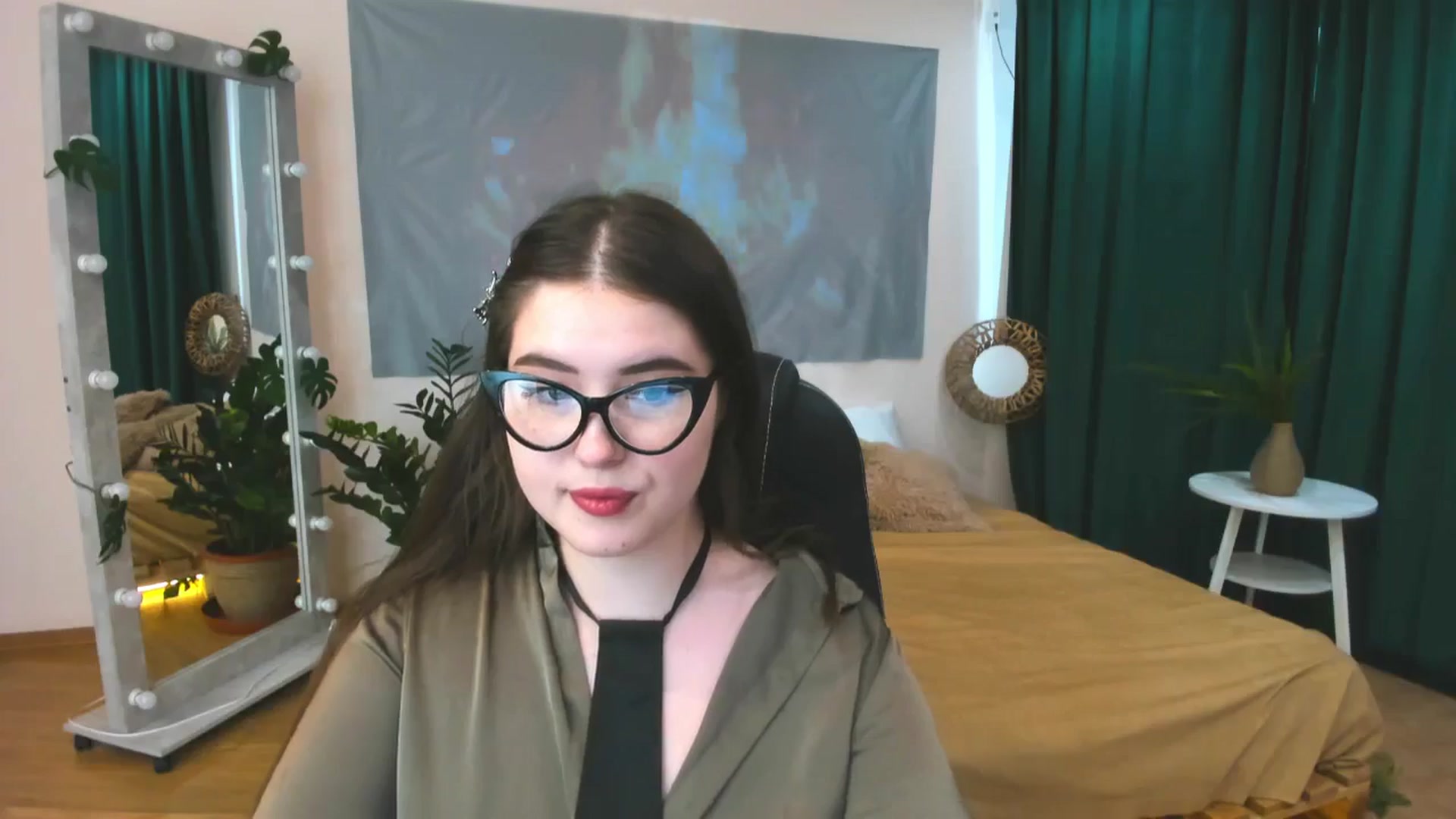 Gallery image thumbnail from AdmireMyEyes's myfreecams stream on, 06/06/2024, 10:00 image 16 of 20