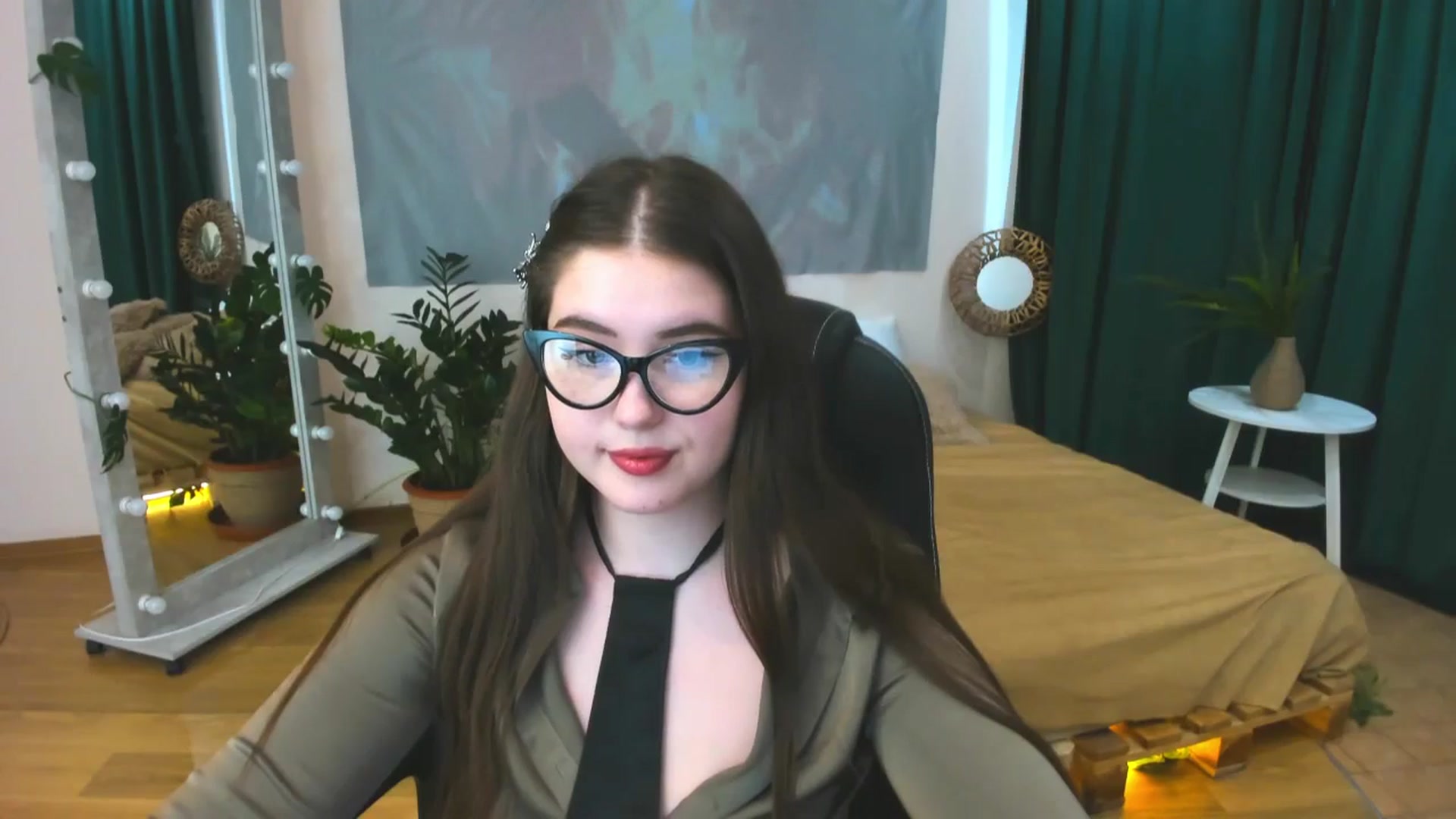 Gallery image thumbnail from AdmireMyEyes's myfreecams stream on, 06/06/2024, 10:00 image 3 of 20