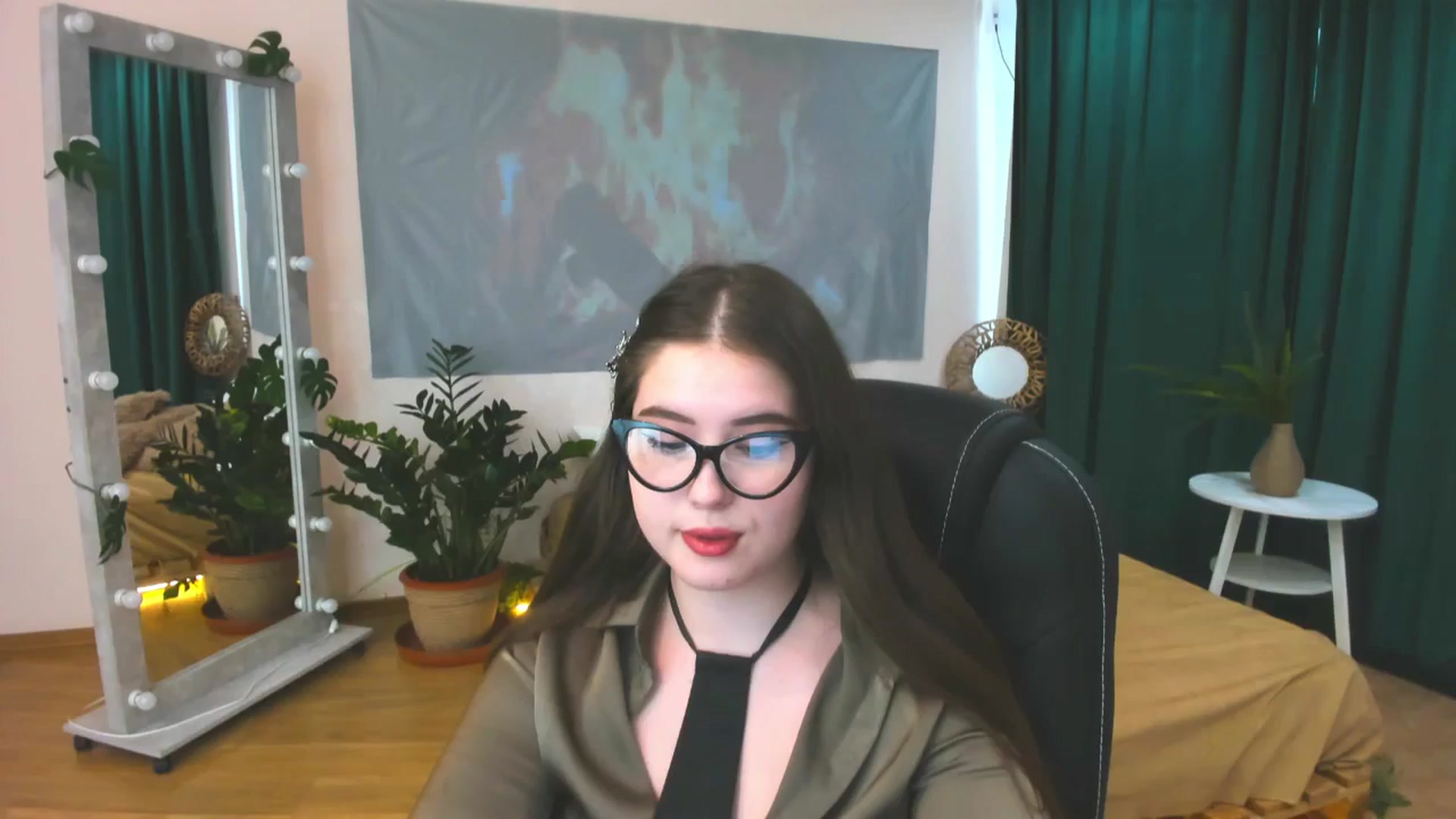 Gallery image thumbnail from AdmireMyEyes's myfreecams stream on, 06/06/2024, 10:59 image 2 of 20