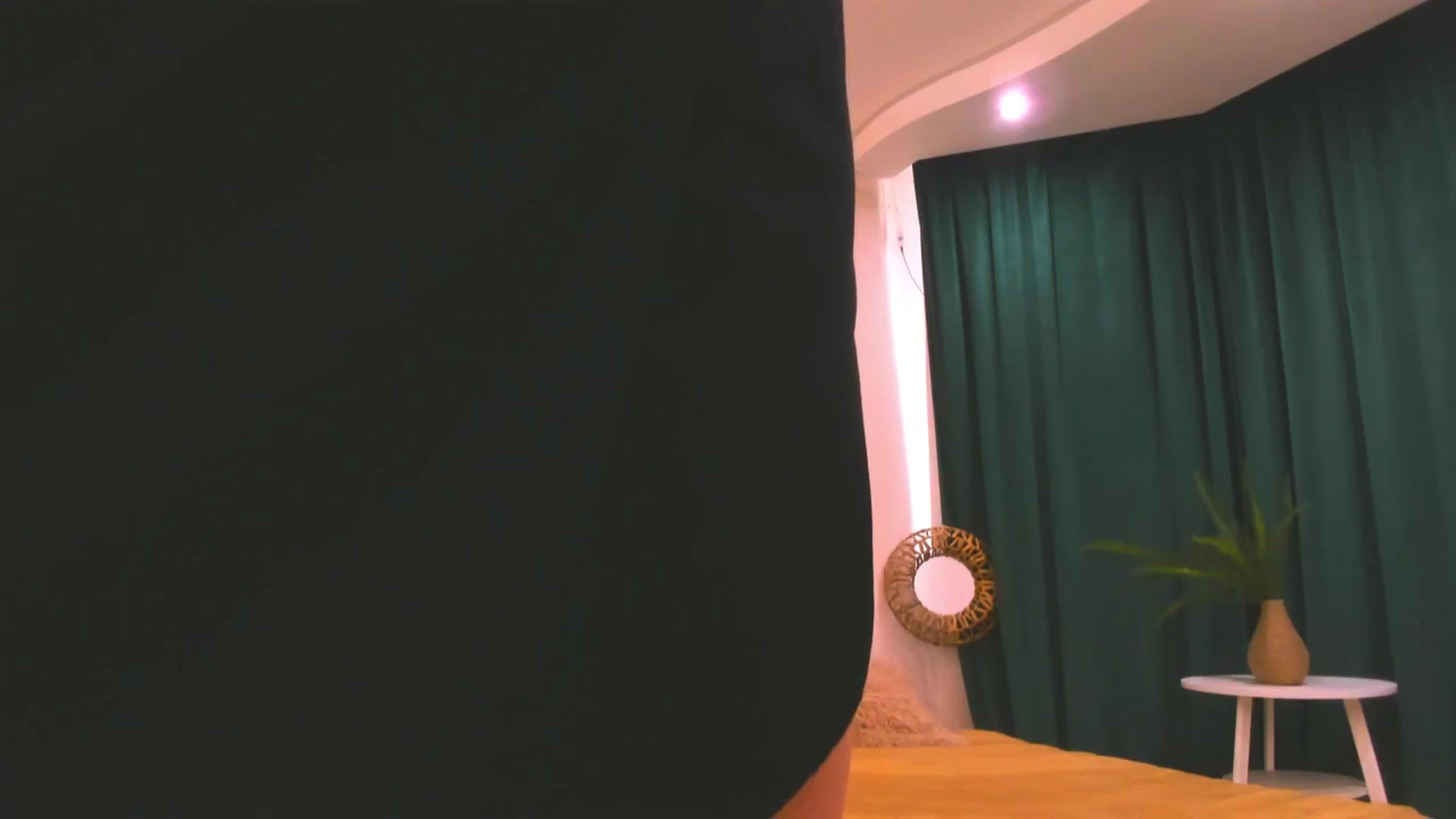 Gallery image thumbnail from AdmireMyEyes's myfreecams stream on, 06/06/2024, 10:59 image 8 of 20