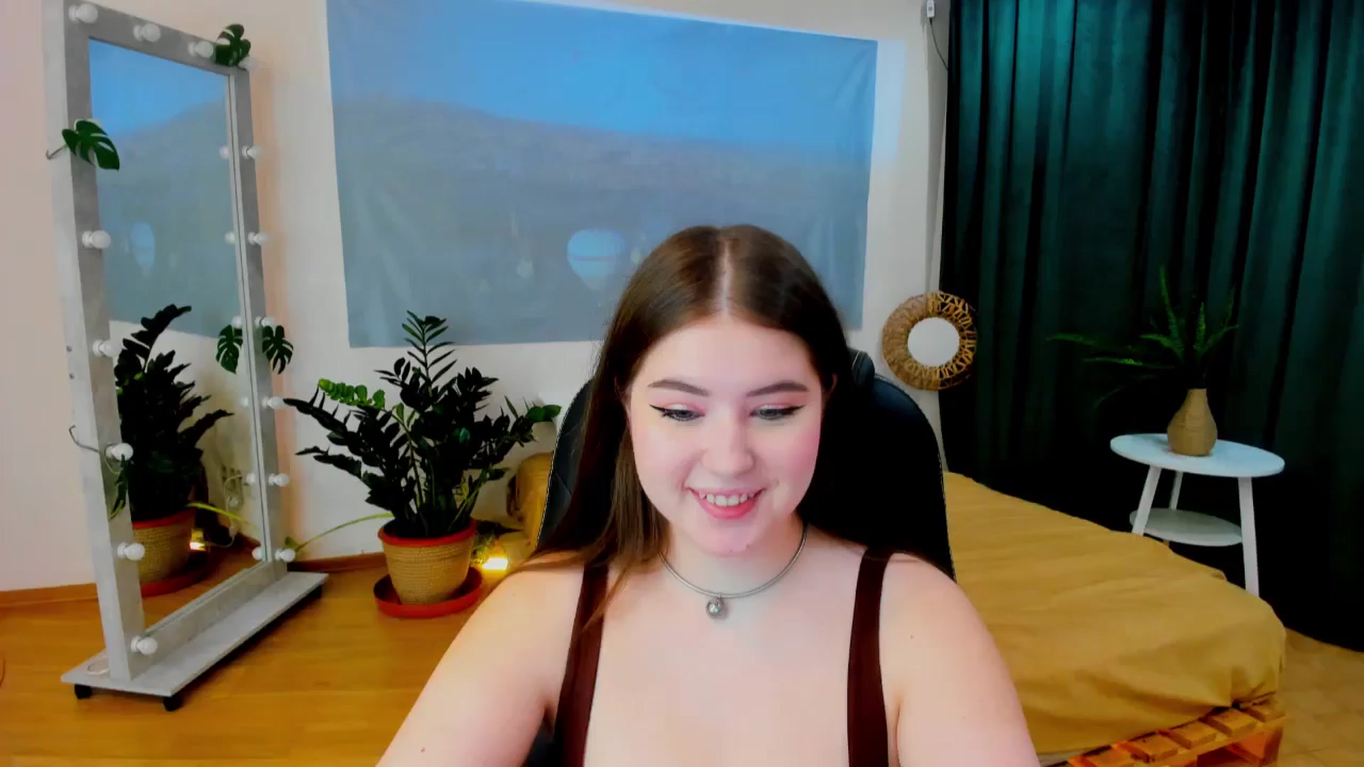 Gallery image thumbnail from AdmireMyEyes's myfreecams stream on, 06/08/2024, 18:26 image 12 of 20