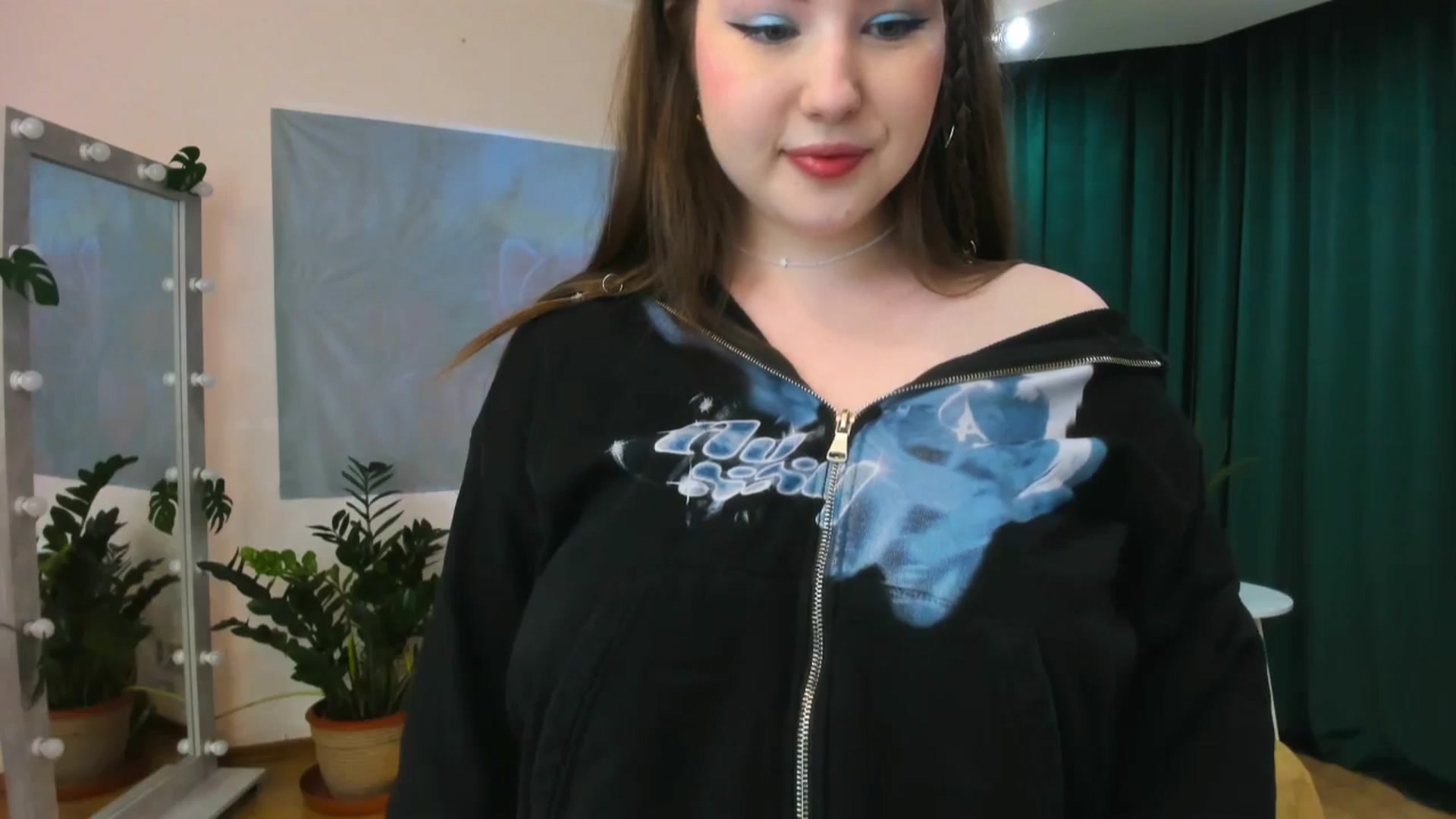 Gallery image thumbnail from AdmireMyEyes's myfreecams stream on, 06/13/2024, 19:41 image 12 of 20