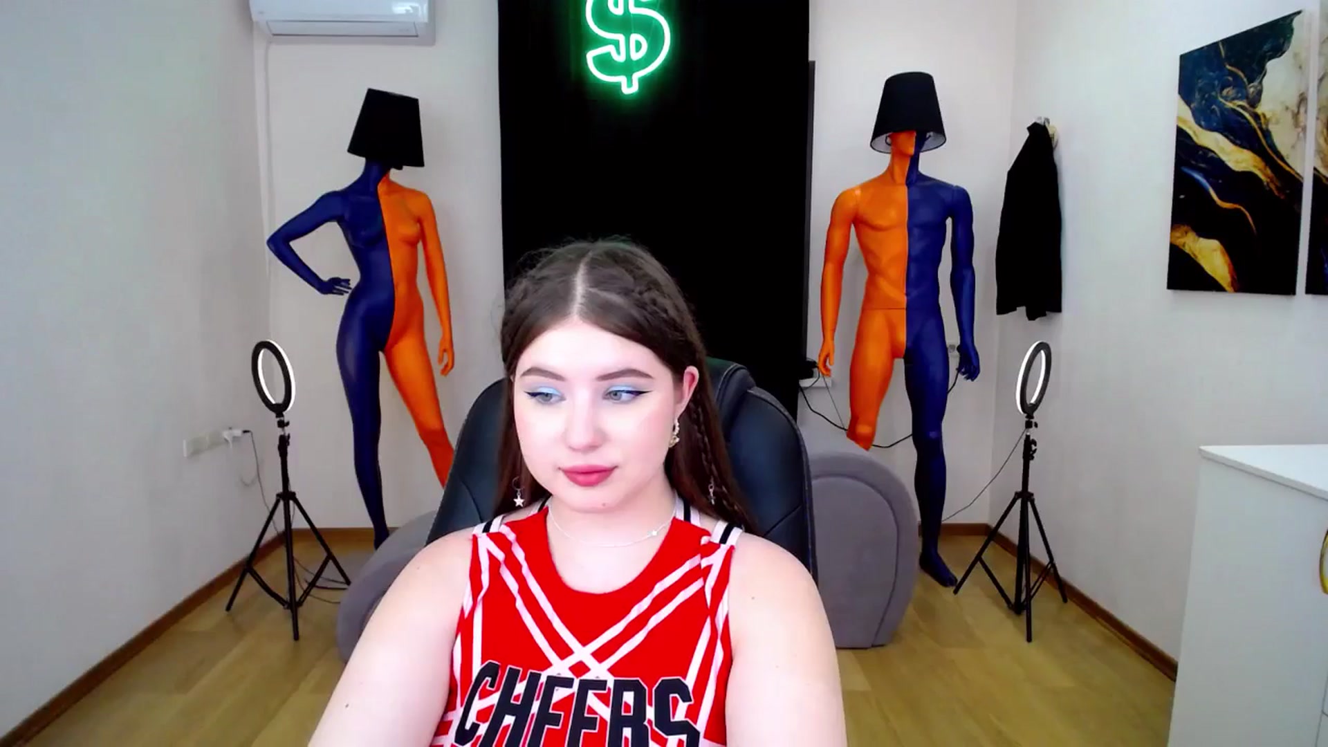 Gallery image thumbnail from AdmireMyEyes's myfreecams stream on, 06/13/2024, 23:46 image 2 of 20