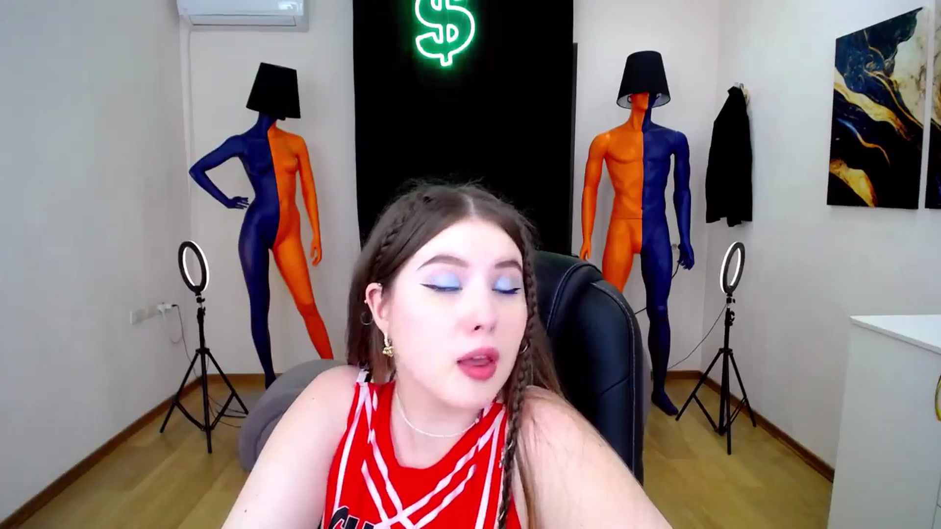 Gallery image thumbnail from AdmireMyEyes's myfreecams stream on, 06/13/2024, 23:46 image 5 of 20