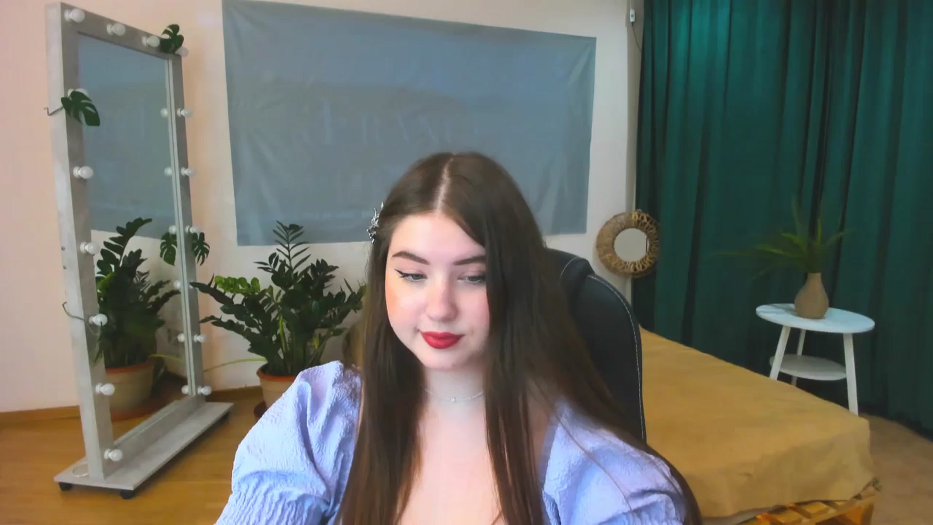 Gallery image thumbnail from AdmireMyEyes's myfreecams stream on, 06/15/2024, 19:29 image 13 of 20