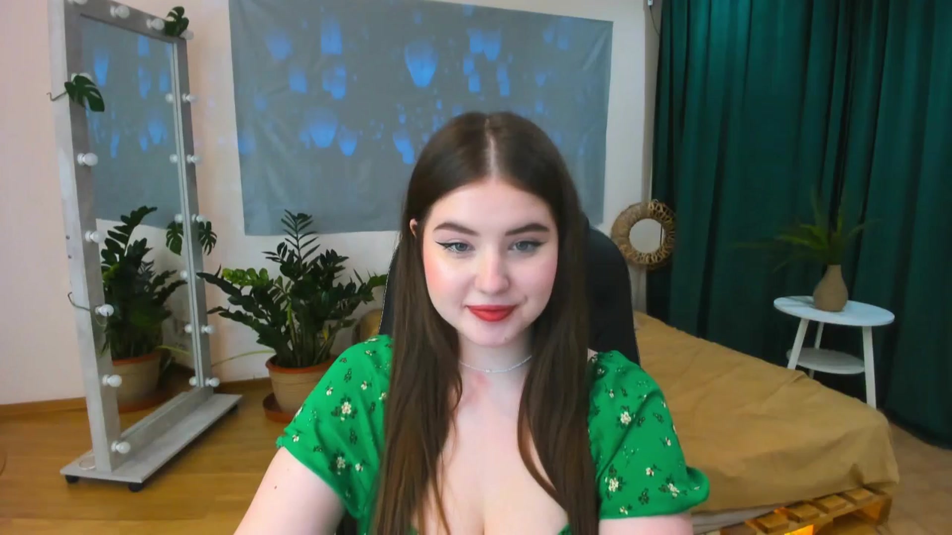 Gallery image thumbnail from AdmireMyEyes's myfreecams stream on, 06/16/2024, 19:48 image 19 of 20