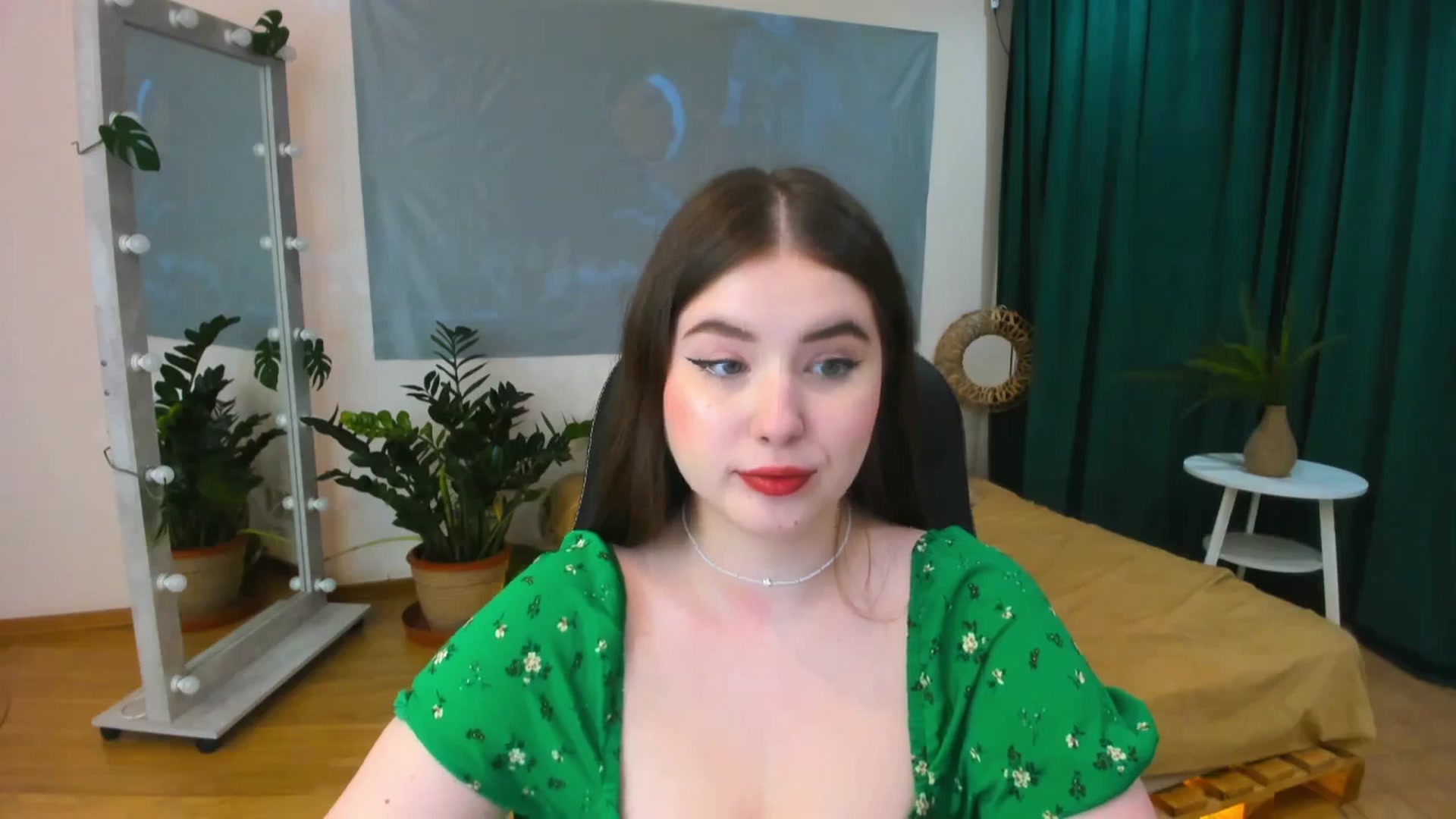 Gallery image thumbnail from AdmireMyEyes's myfreecams stream on, 06/16/2024, 19:48 image 18 of 20