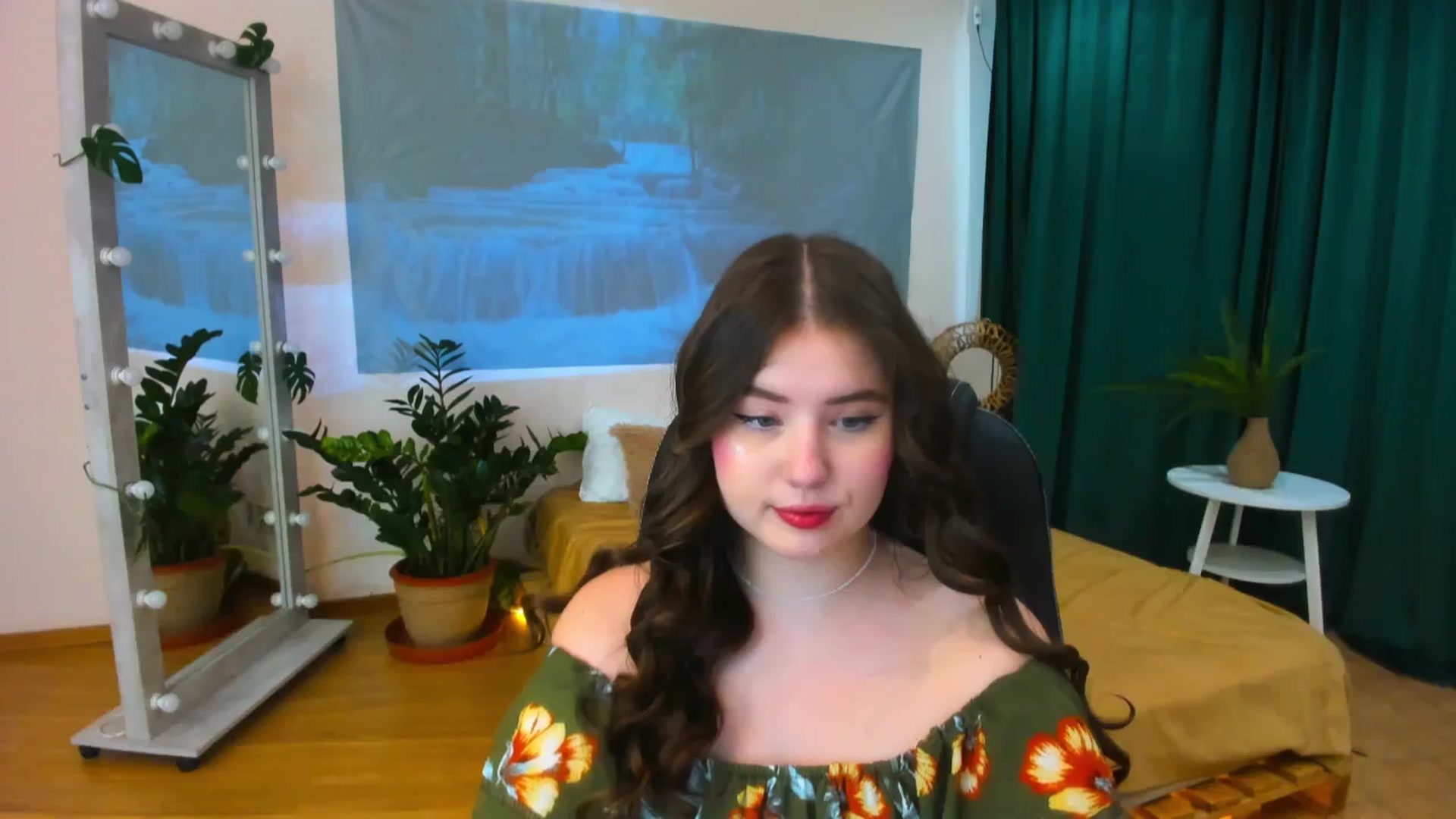 Gallery image thumbnail from AdmireMyEyes's myfreecams stream on, 06/18/2024, 07:10 image 16 of 20