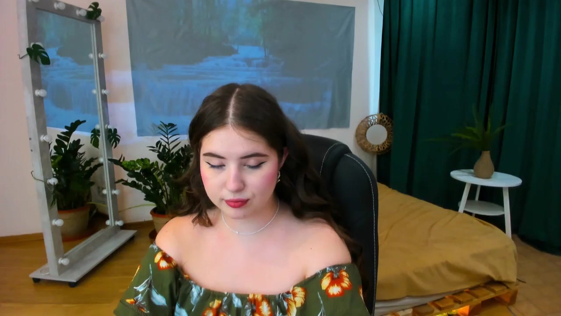 Gallery image thumbnail from AdmireMyEyes's myfreecams stream on, 06/18/2024, 09:55 image 5 of 20