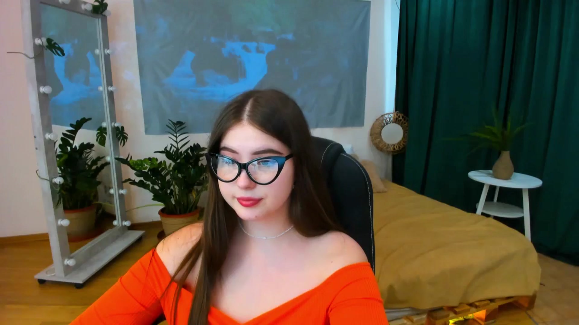 Gallery image thumbnail from AdmireMyEyes's myfreecams stream on, 06/19/2024, 09:00 image 2 of 20