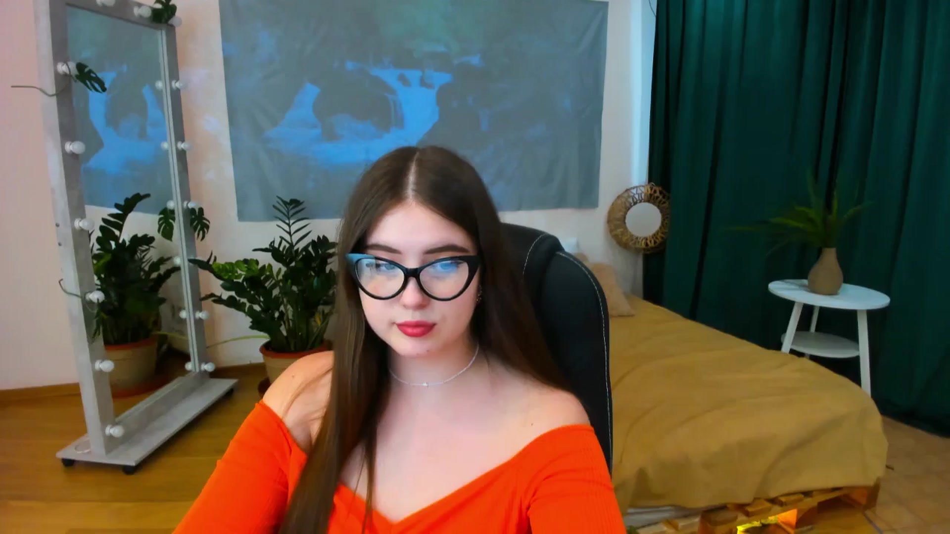 Gallery image thumbnail from AdmireMyEyes's myfreecams stream on, 06/19/2024, 09:00 image 3 of 20