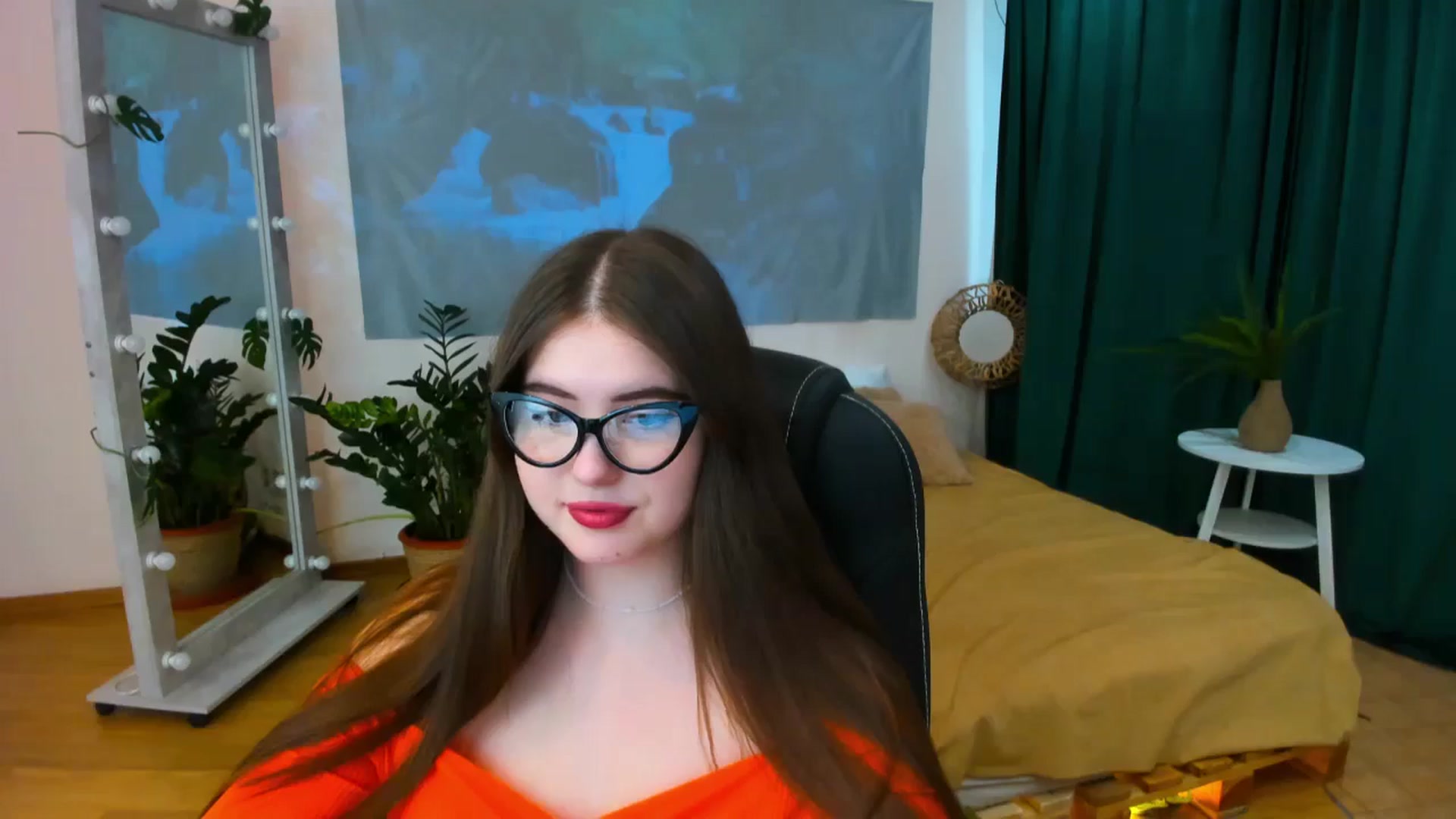 Gallery image thumbnail from AdmireMyEyes's myfreecams stream on, 06/19/2024, 09:00 image 16 of 20