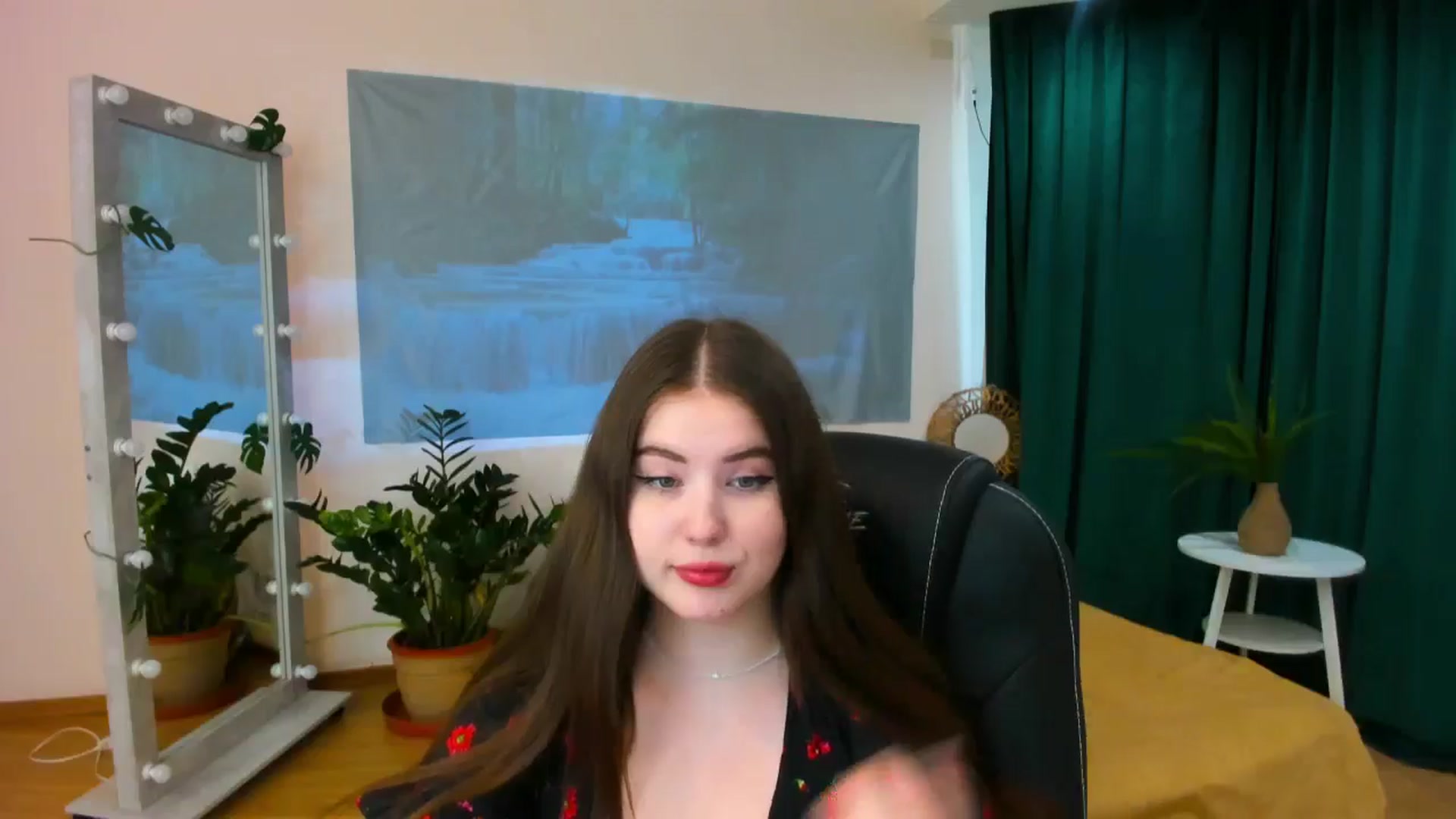 Gallery image thumbnail from AdmireMyEyes's myfreecams stream on, 06/20/2024, 09:06 image 10 of 20