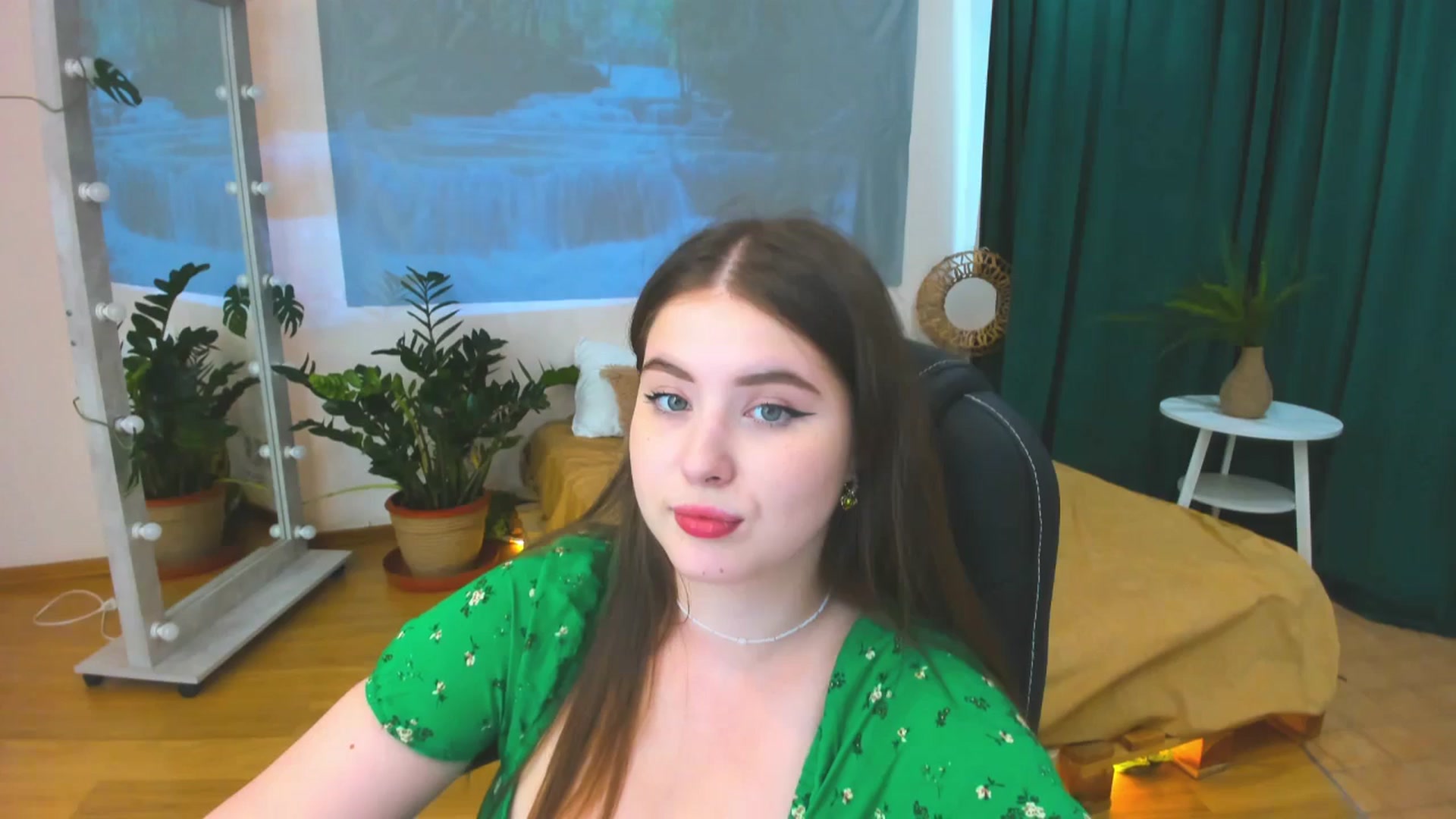 Gallery image thumbnail from AdmireMyEyes's myfreecams stream on, 06/20/2024, 09:50 image 18 of 20