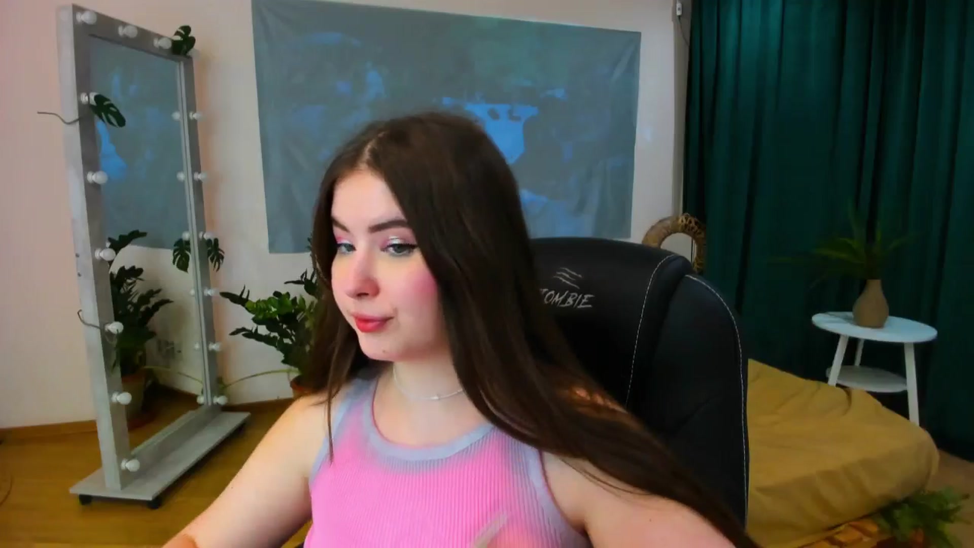 Gallery image thumbnail from AdmireMyEyes's myfreecams stream on, 06/21/2024, 18:25 image 10 of 20