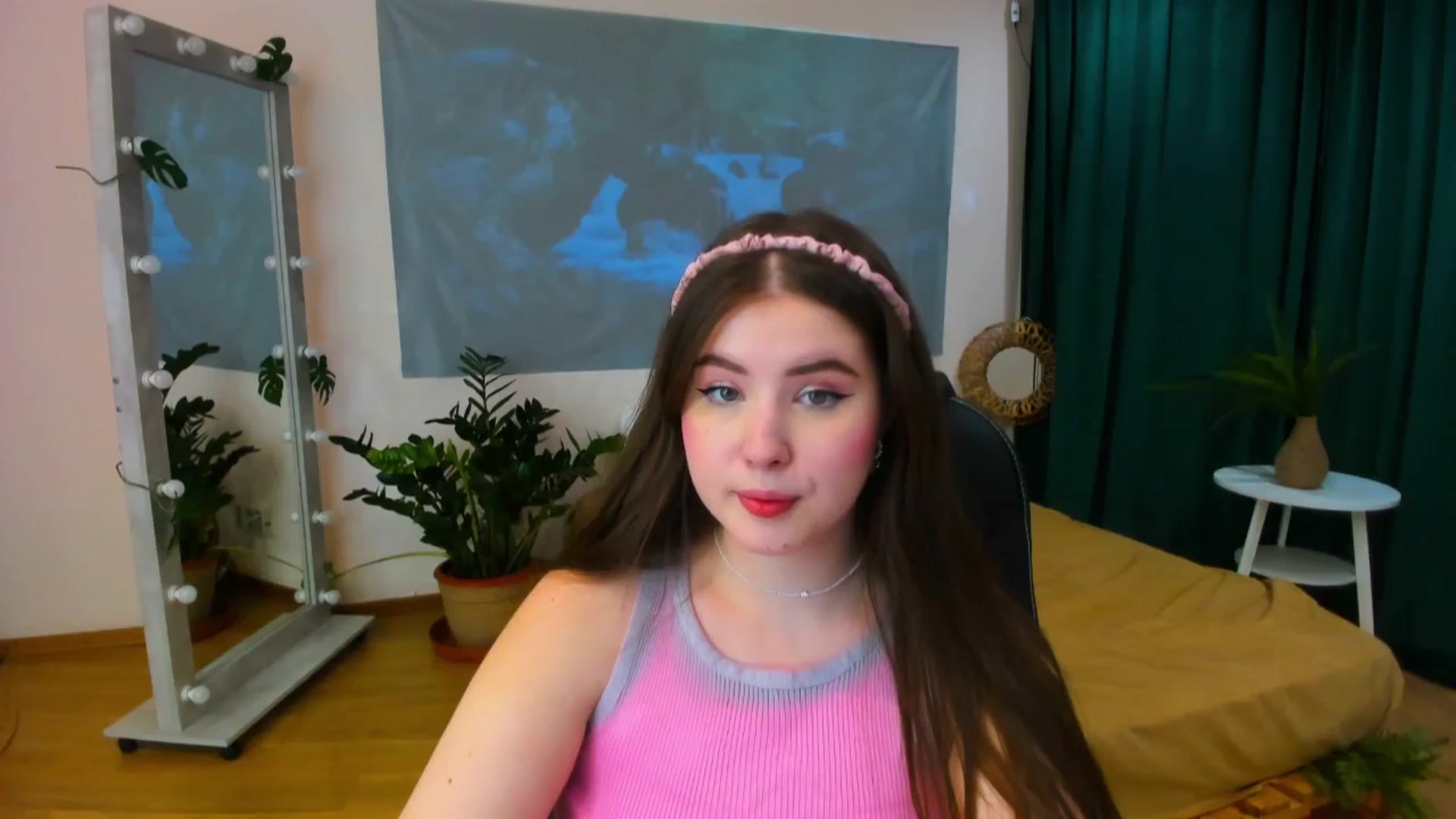 Gallery image thumbnail from AdmireMyEyes's myfreecams stream on, 06/21/2024, 18:25 image 4 of 20