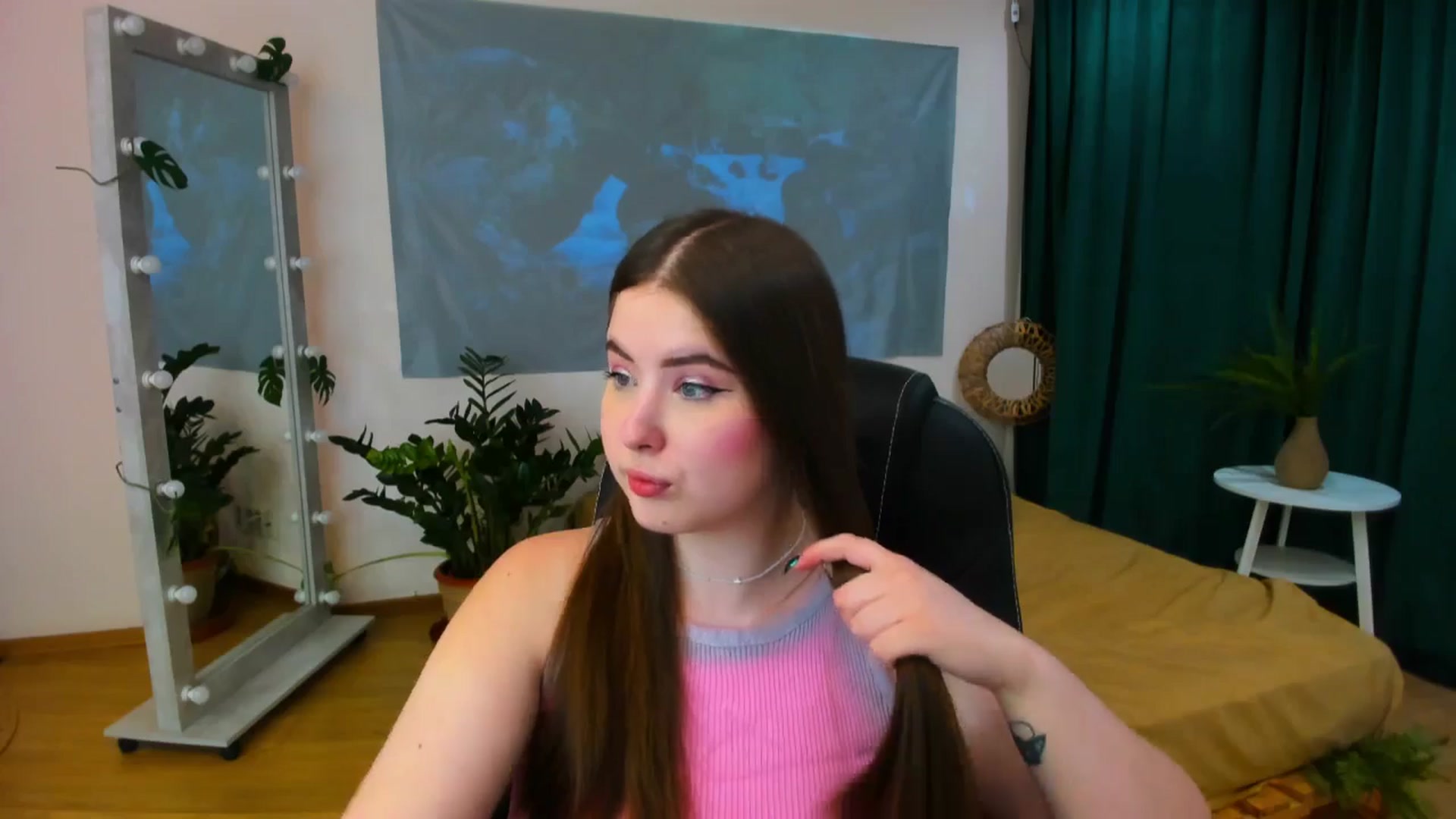 Gallery image thumbnail from AdmireMyEyes's myfreecams stream on, 06/21/2024, 18:25 image 12 of 20