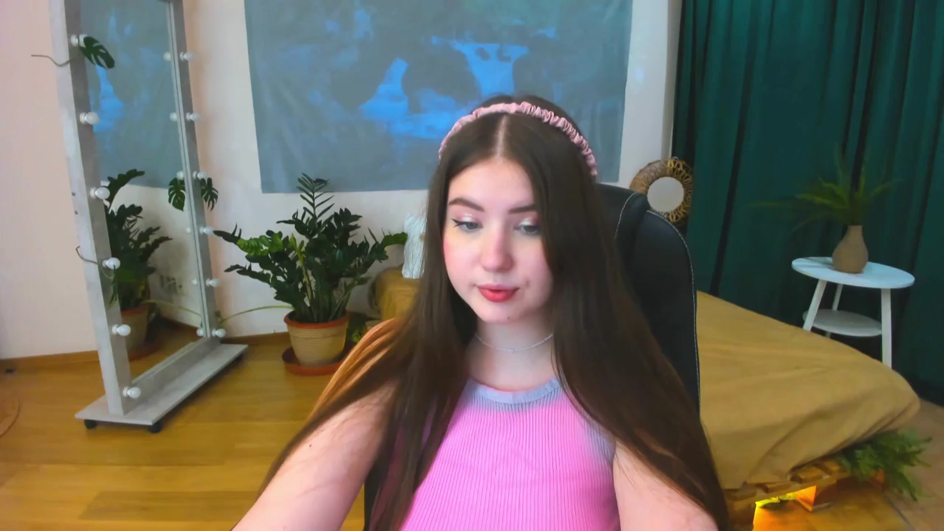 Gallery image thumbnail from AdmireMyEyes's myfreecams stream on, 06/21/2024, 19:47 image 16 of 20