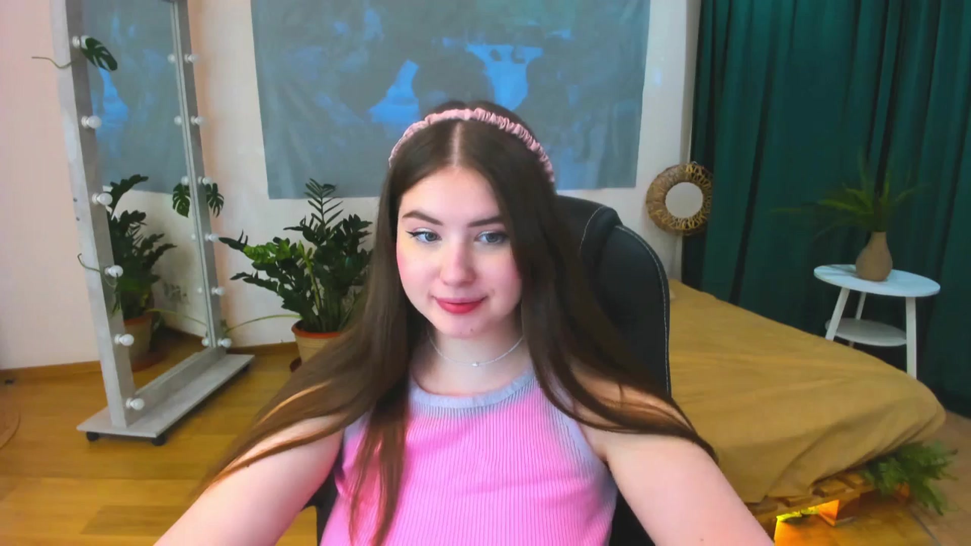 Gallery image thumbnail from AdmireMyEyes's myfreecams stream on, 06/21/2024, 19:47 image 12 of 20