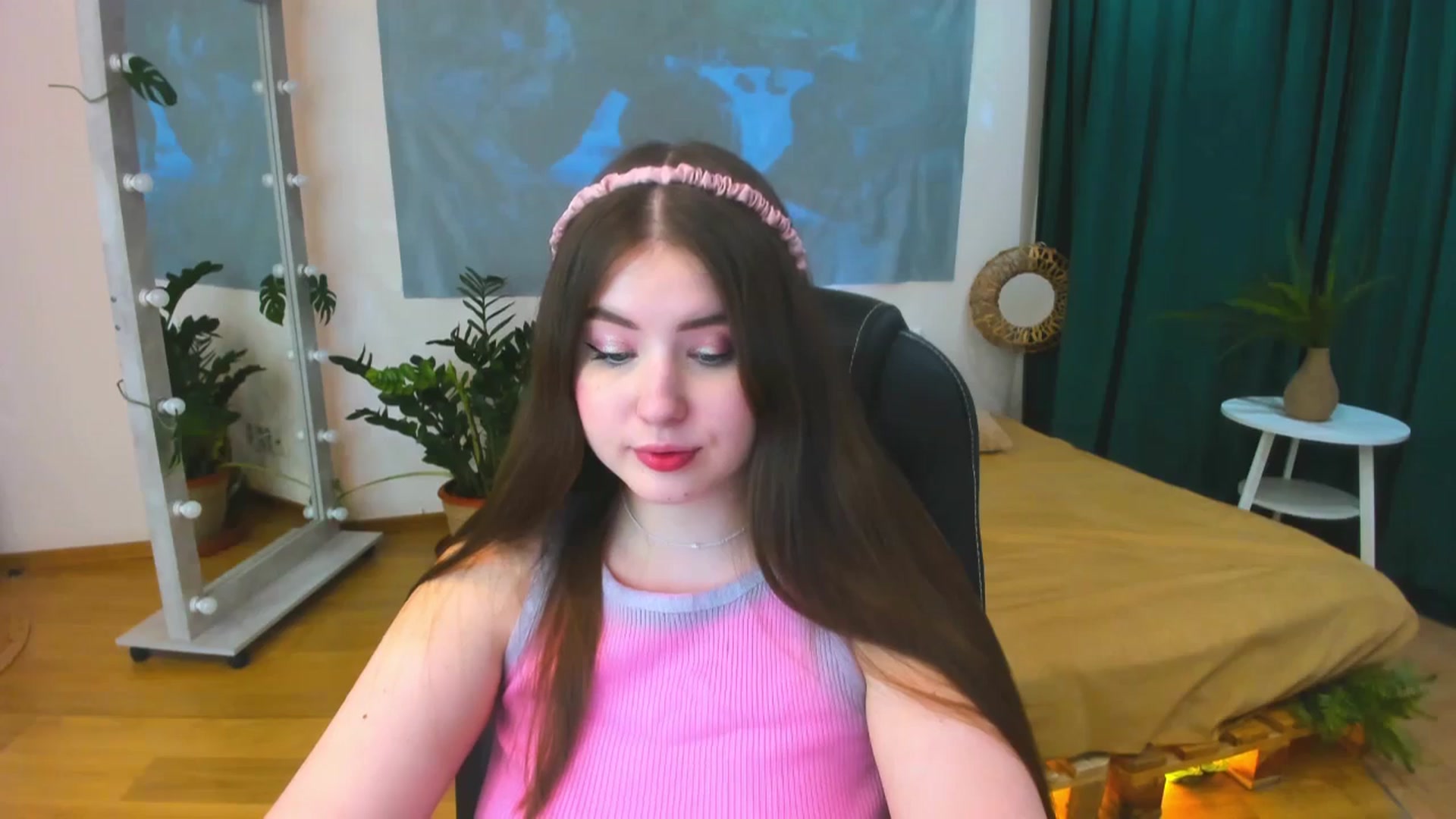 Gallery image thumbnail from AdmireMyEyes's myfreecams stream on, 06/21/2024, 19:47 image 2 of 20