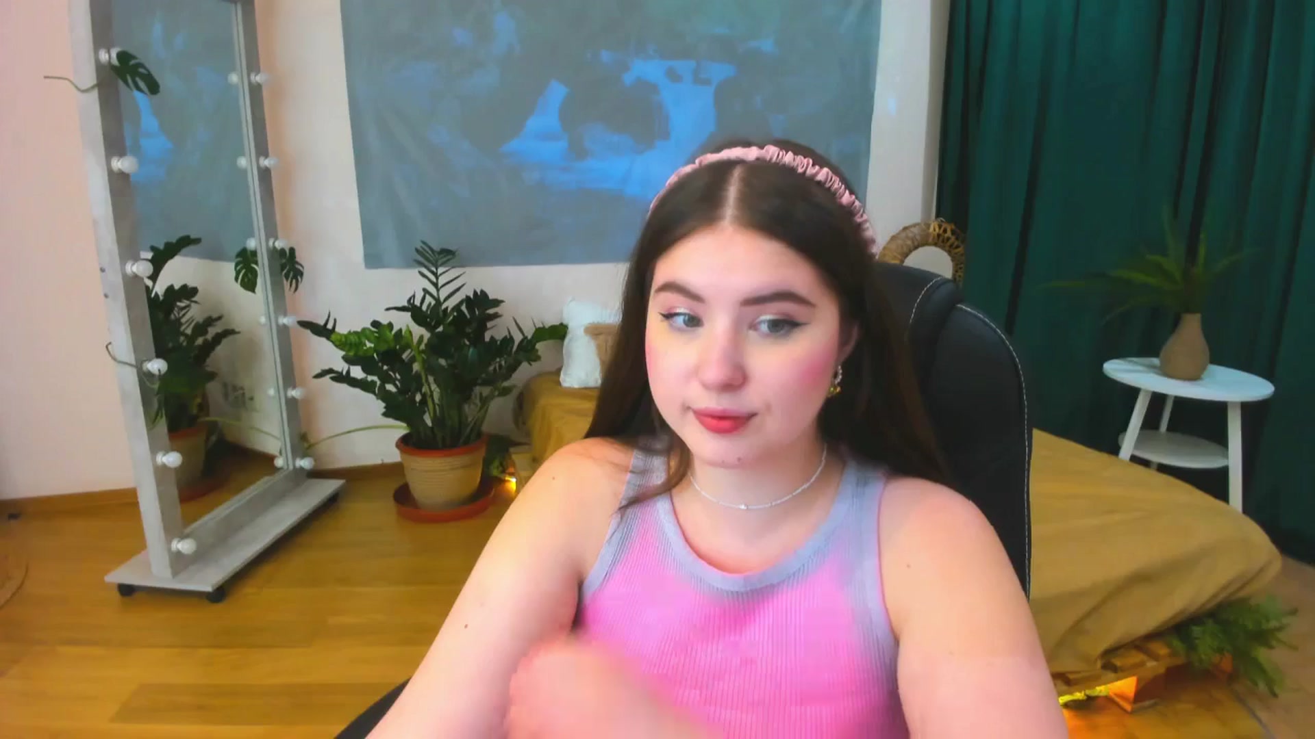 Gallery image thumbnail from AdmireMyEyes's myfreecams stream on, 06/21/2024, 19:47 image 18 of 20