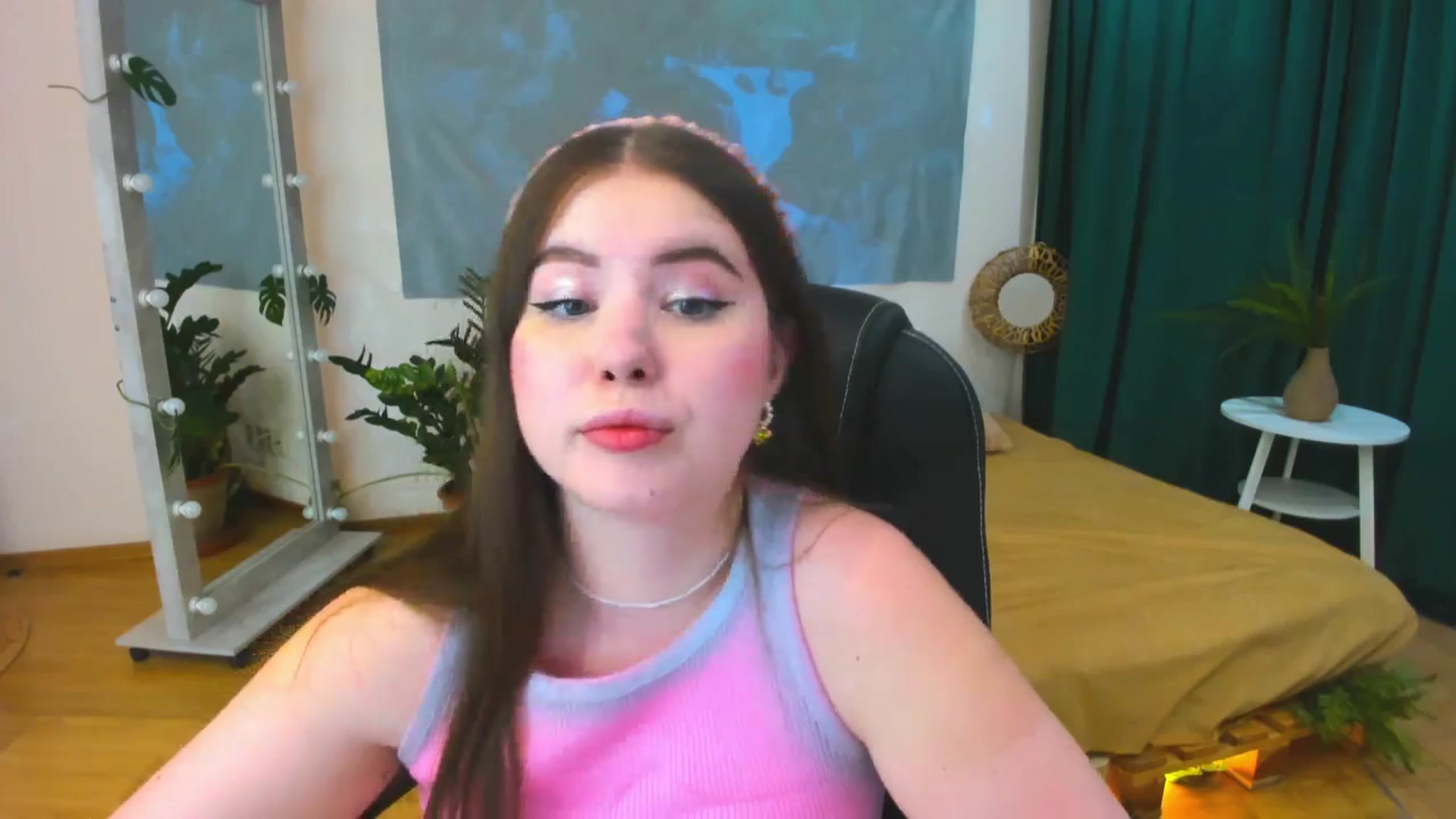 Gallery image thumbnail from AdmireMyEyes's myfreecams stream on, 06/21/2024, 19:47 image 11 of 20