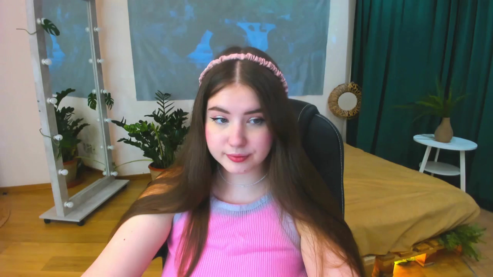 Gallery image thumbnail from AdmireMyEyes's myfreecams stream on, 06/21/2024, 19:47 image 8 of 20