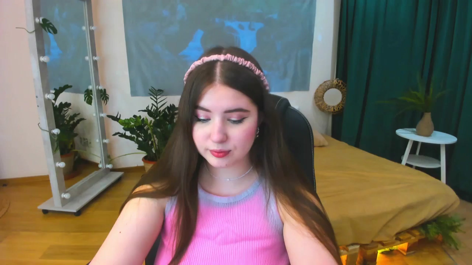 Gallery image thumbnail from AdmireMyEyes's myfreecams stream on, 06/21/2024, 19:47 image 3 of 20