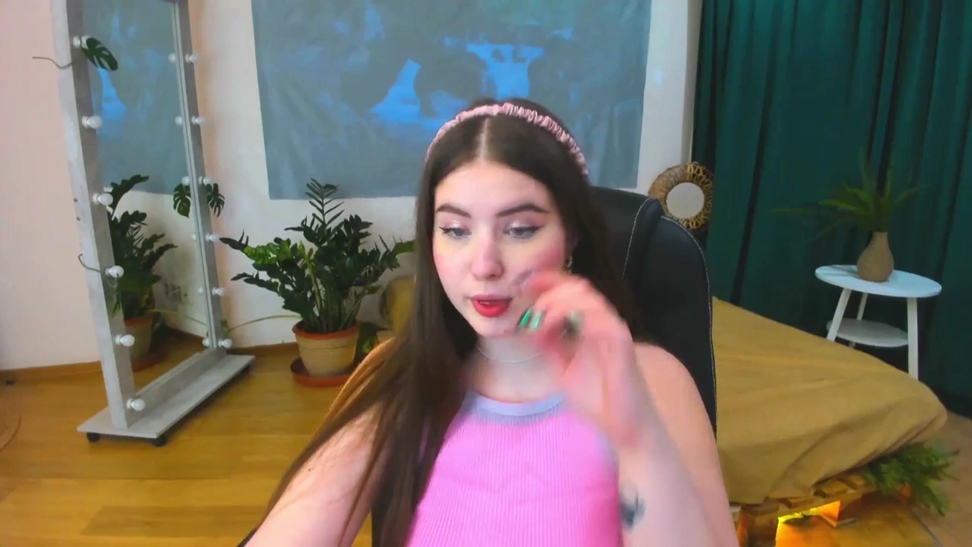 Gallery image thumbnail from AdmireMyEyes's myfreecams stream on, 06/21/2024, 19:47 image 15 of 20