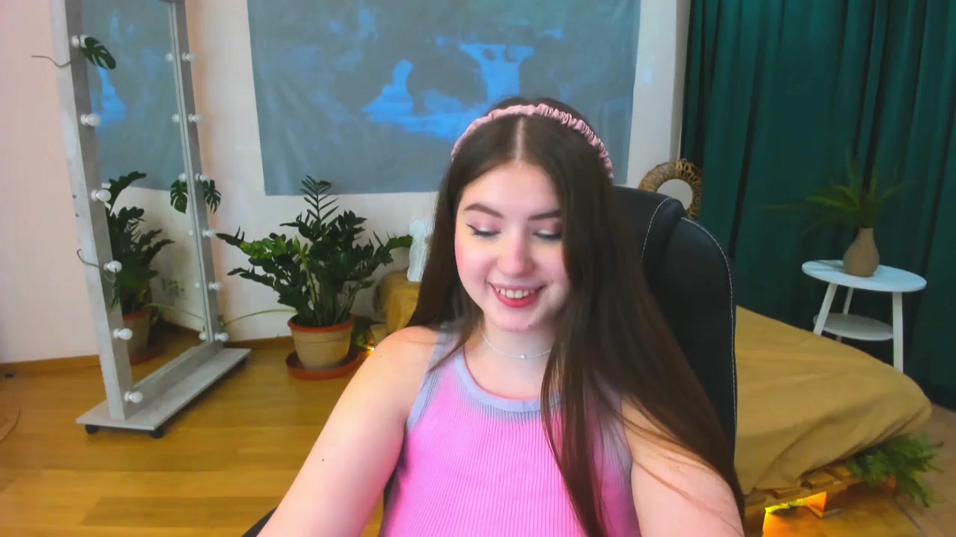 Gallery image thumbnail from AdmireMyEyes's myfreecams stream on, 06/21/2024, 19:47 image 19 of 20