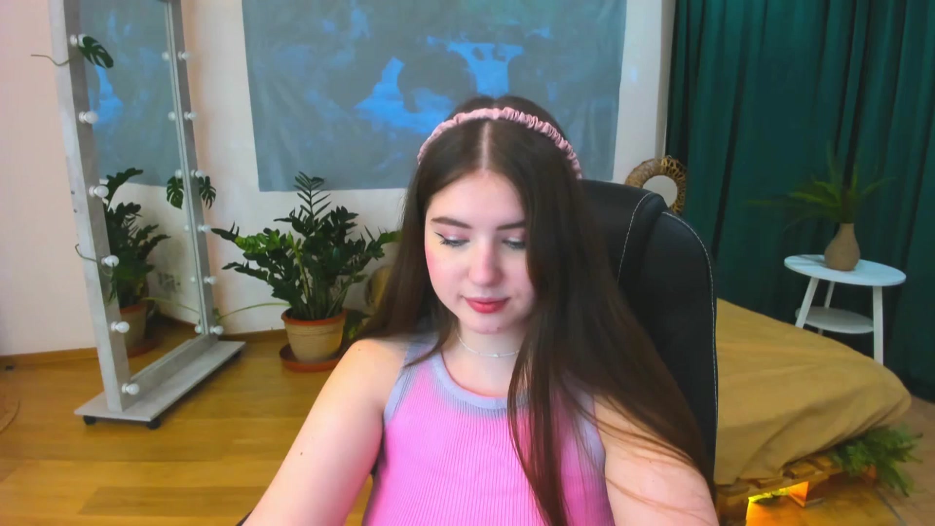 Gallery image thumbnail from AdmireMyEyes's myfreecams stream on, 06/21/2024, 19:47 image 20 of 20