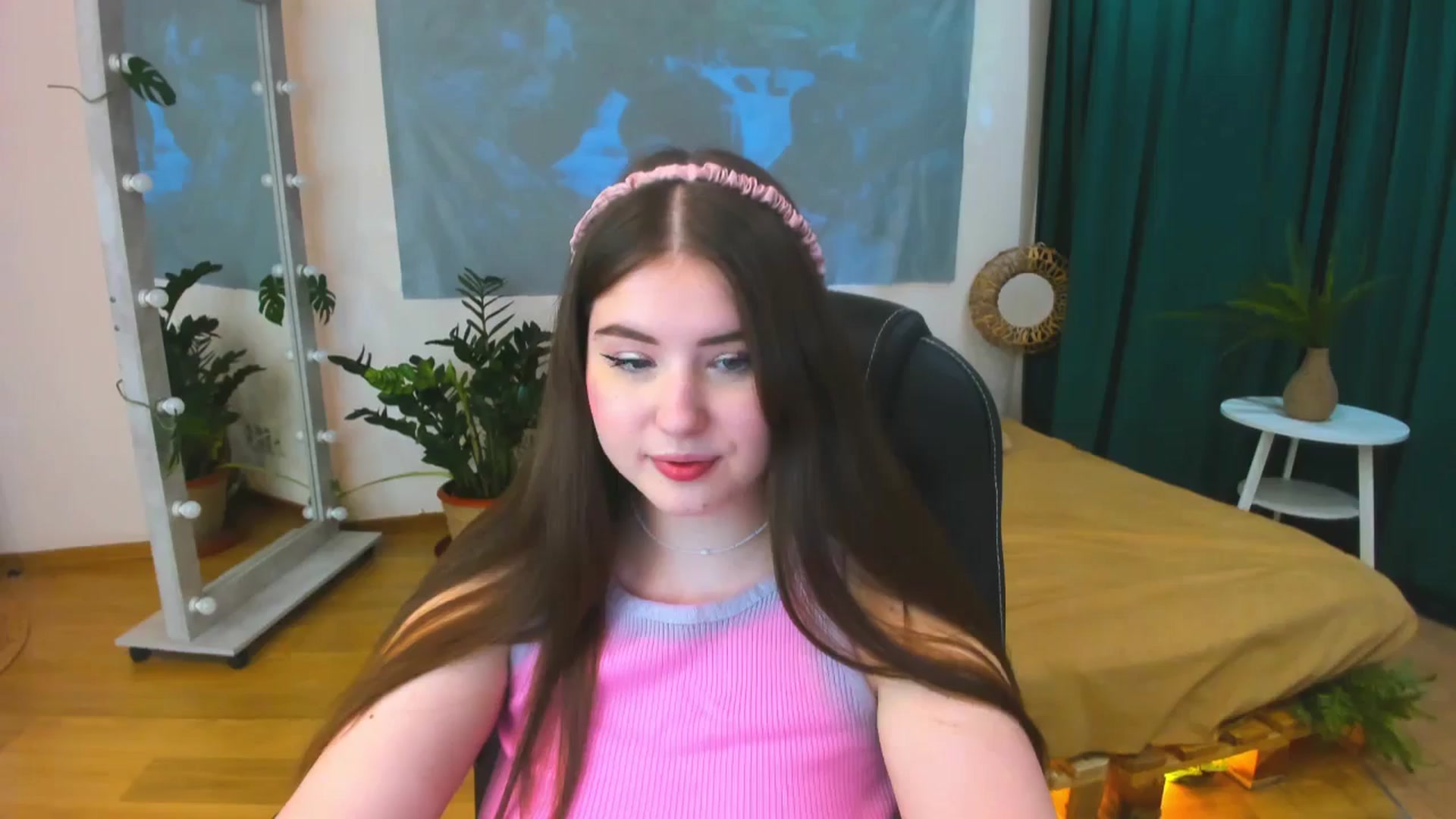Gallery image thumbnail from AdmireMyEyes's myfreecams stream on, 06/21/2024, 19:47 image 13 of 20