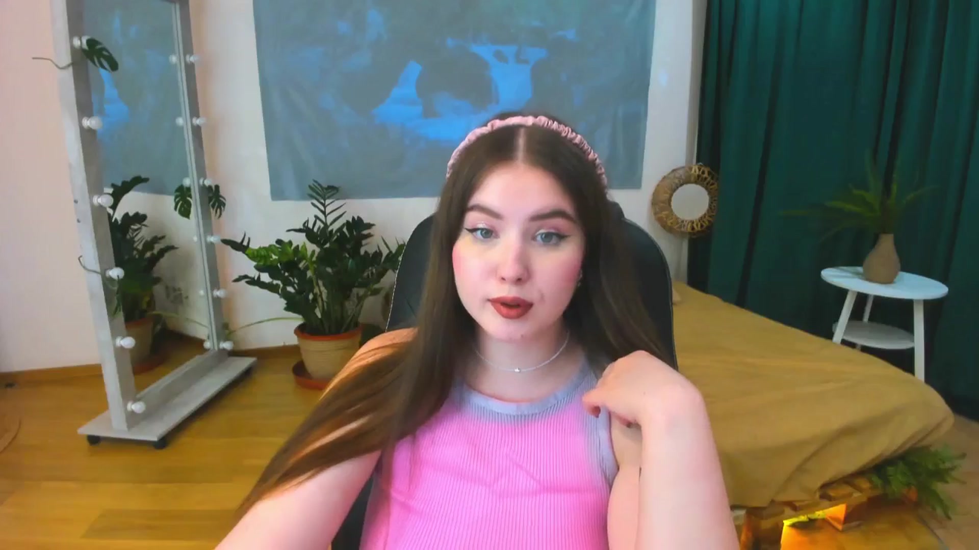 Gallery image thumbnail from AdmireMyEyes's myfreecams stream on, 06/21/2024, 20:37 image 3 of 20