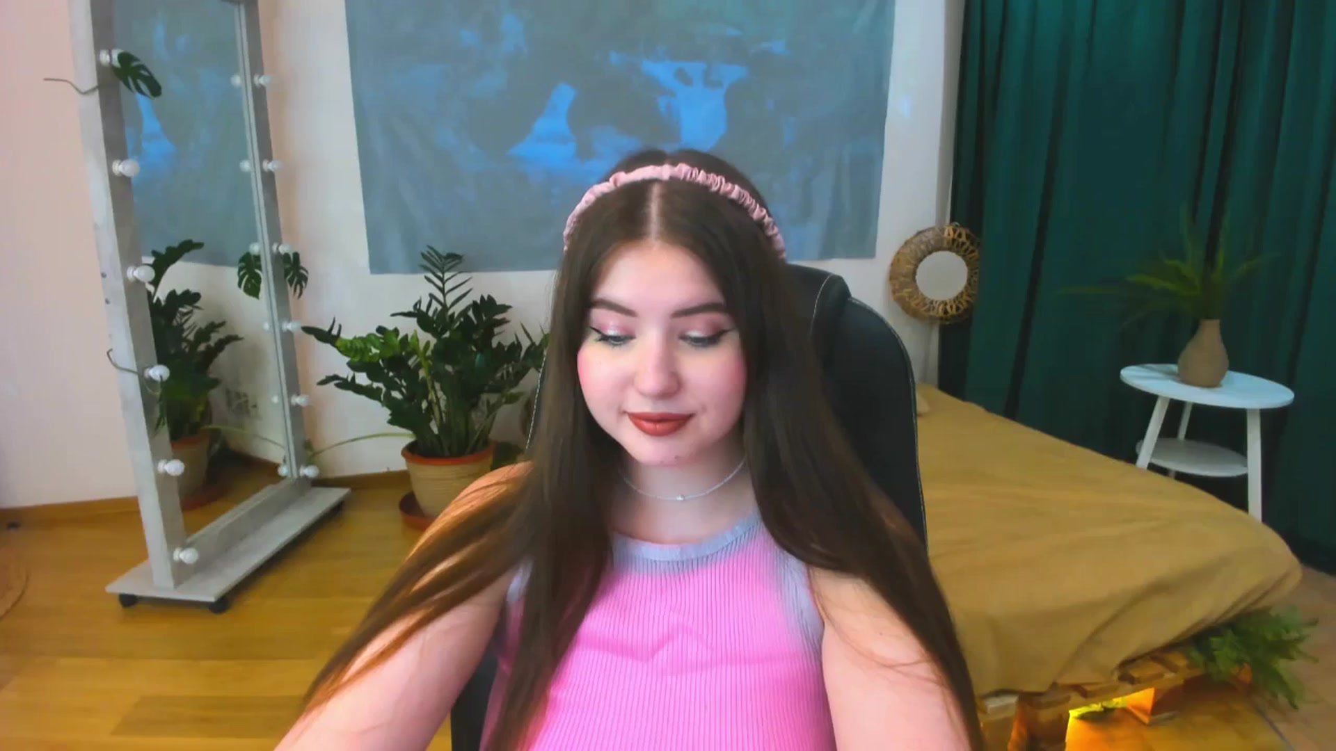 Gallery image thumbnail from AdmireMyEyes's myfreecams stream on, 06/21/2024, 20:37 image 4 of 20