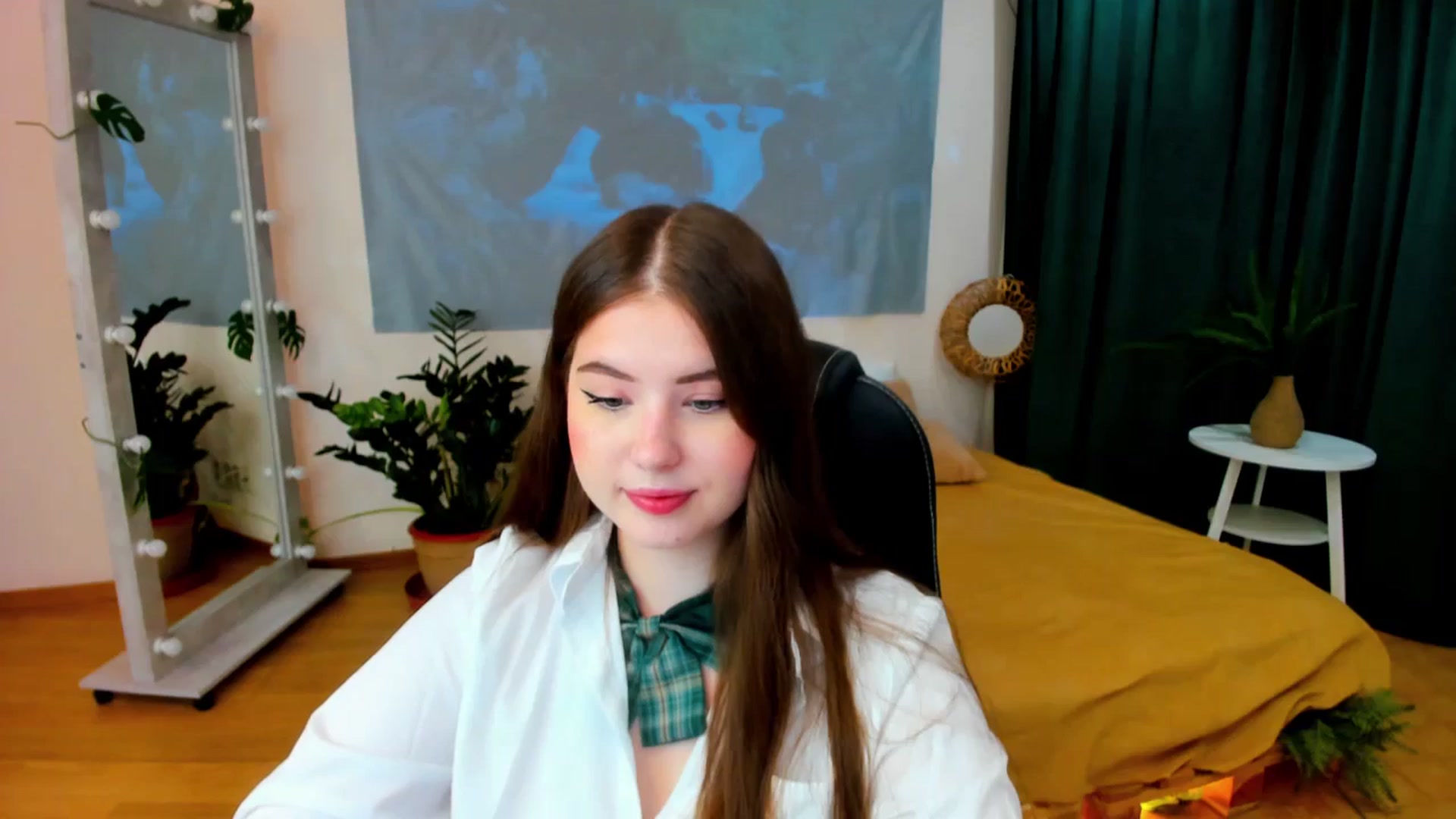 Gallery image thumbnail from AdmireMyEyes's myfreecams stream on, 06/22/2024, 18:33 image 6 of 20