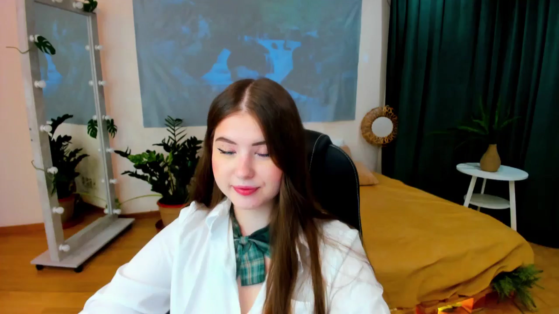 Gallery image thumbnail from AdmireMyEyes's myfreecams stream on, 06/22/2024, 18:33 image 7 of 20