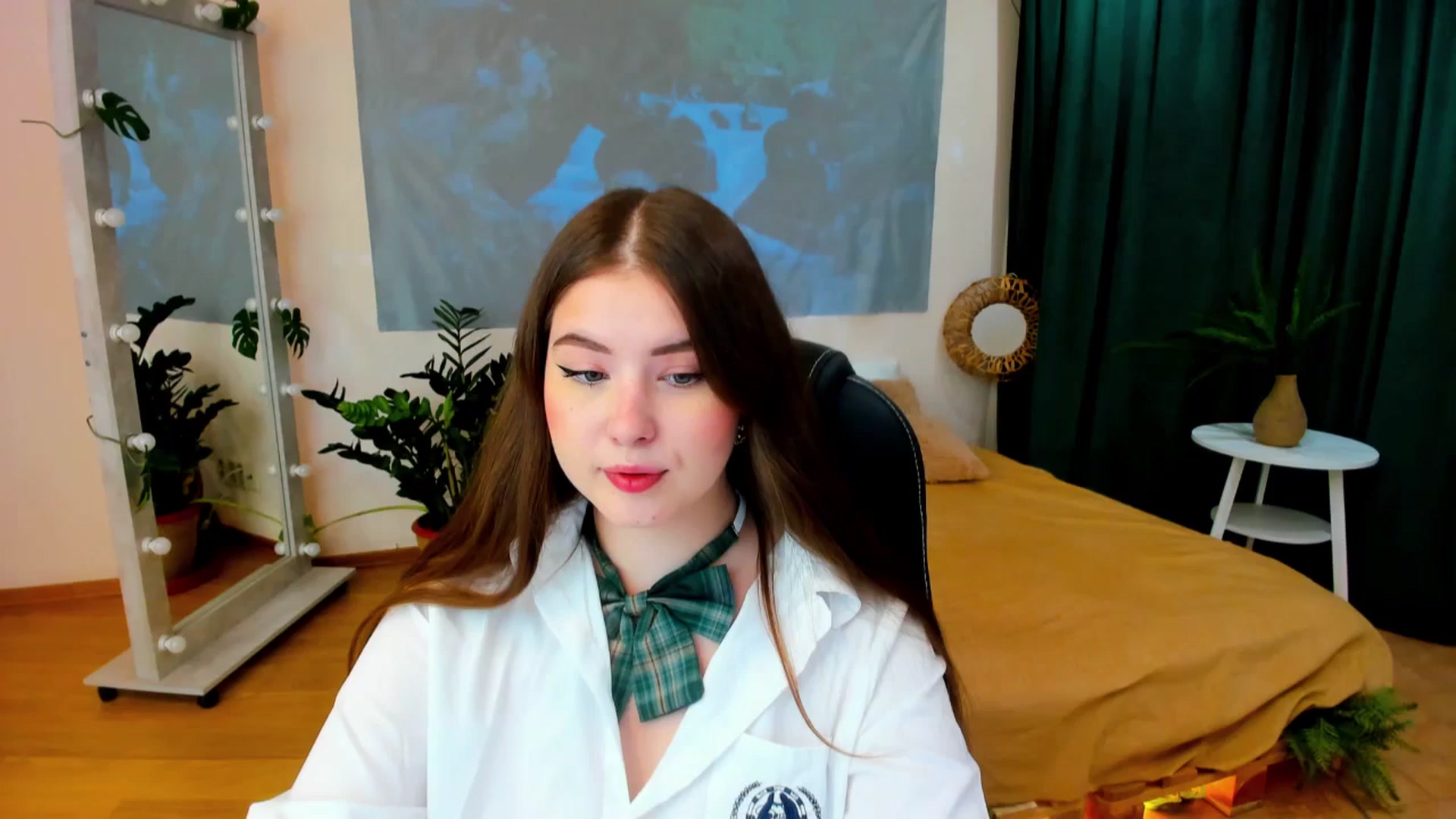Gallery image thumbnail from AdmireMyEyes's myfreecams stream on, 06/22/2024, 18:33 image 9 of 20