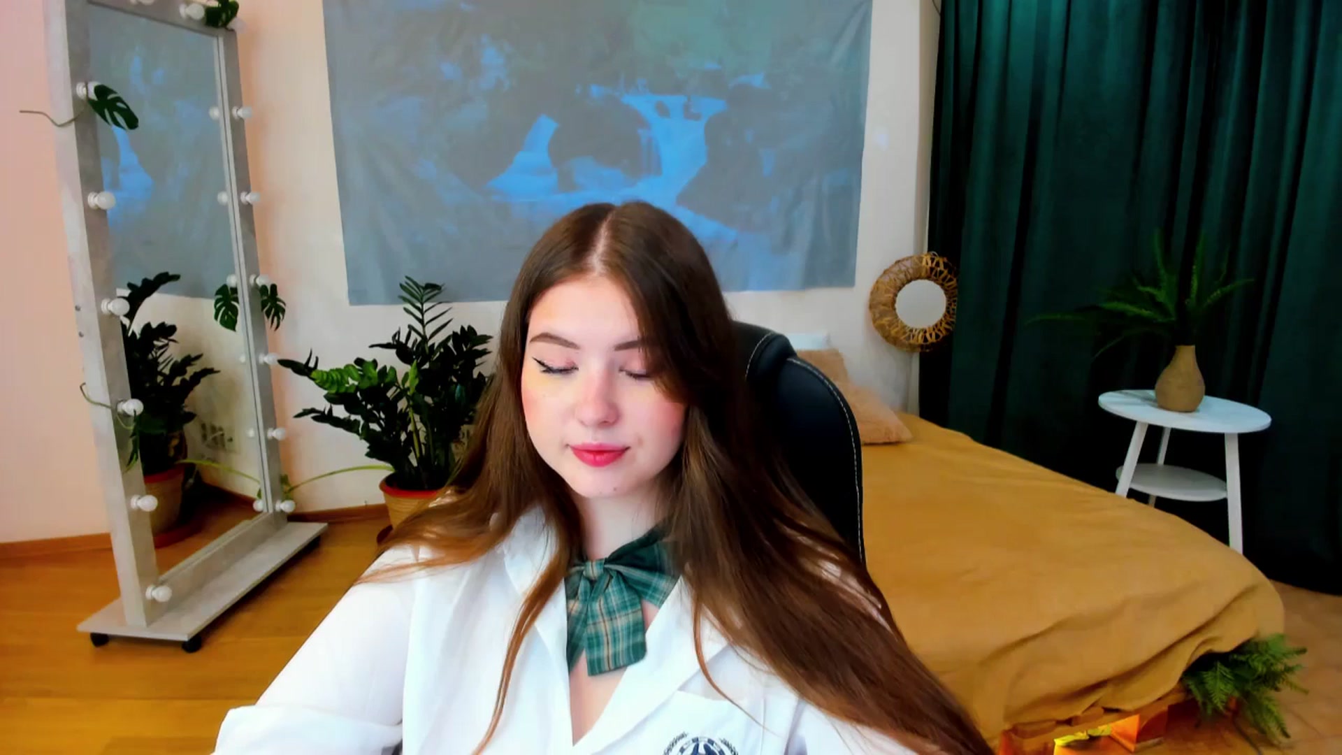 Gallery image thumbnail from AdmireMyEyes's myfreecams stream on, 06/22/2024, 18:33 image 12 of 20