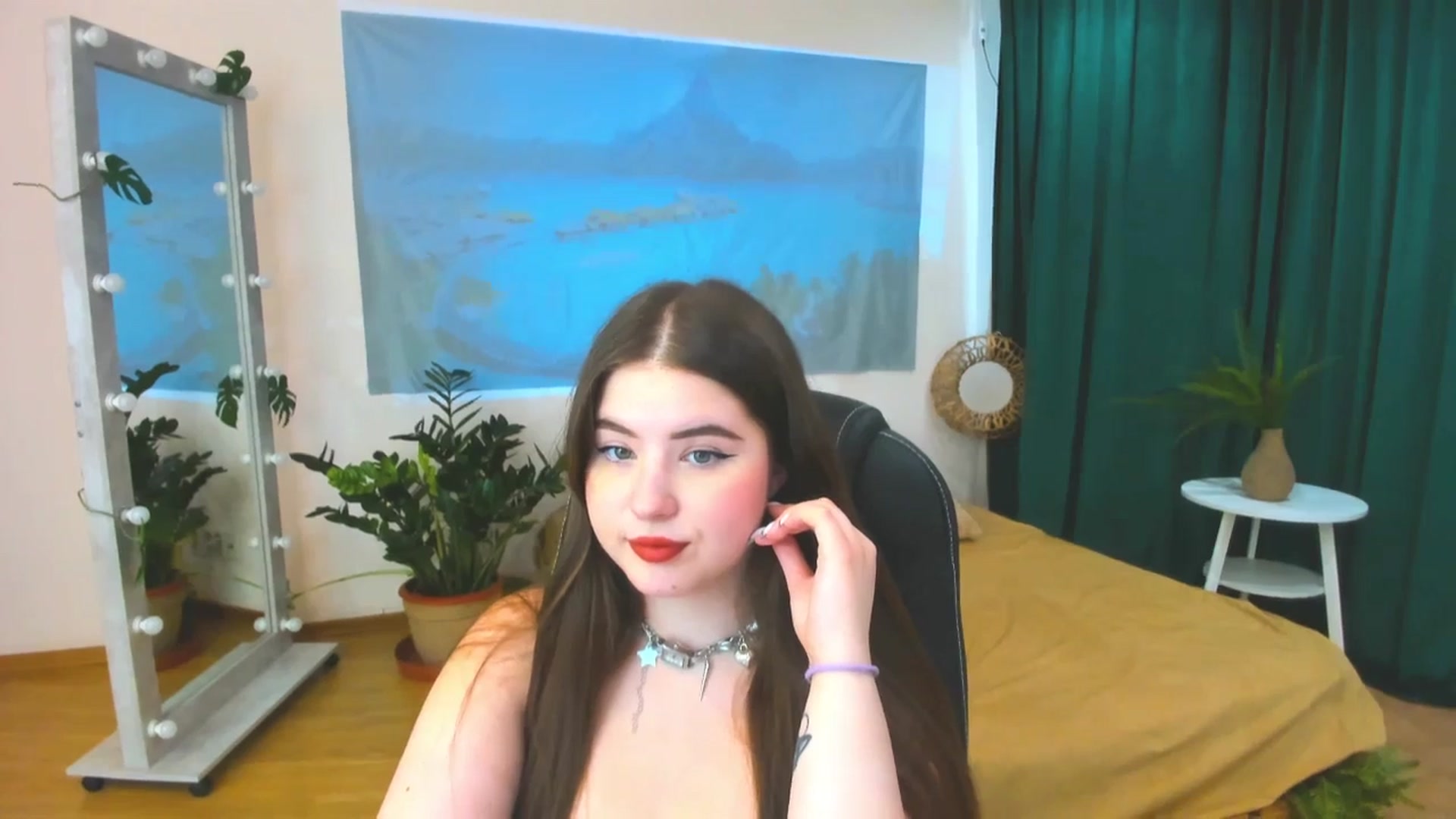 Gallery image thumbnail from AdmireMyEyes's myfreecams stream on, 06/24/2024, 07:41 image 5 of 20