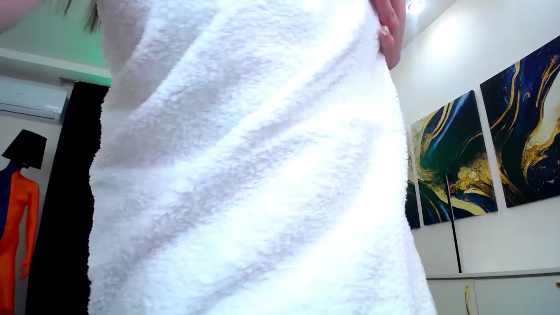 Gallery image thumbnail from AdmireMyEyes's myfreecams stream on, 06/25/2024, 07:32 image 20 of 20