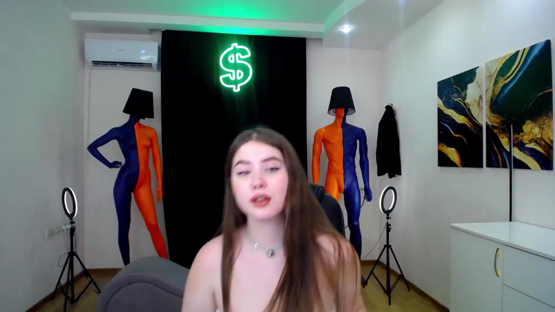 Gallery image thumbnail from AdmireMyEyes's myfreecams stream on, 06/25/2024, 07:46 image 10 of 20