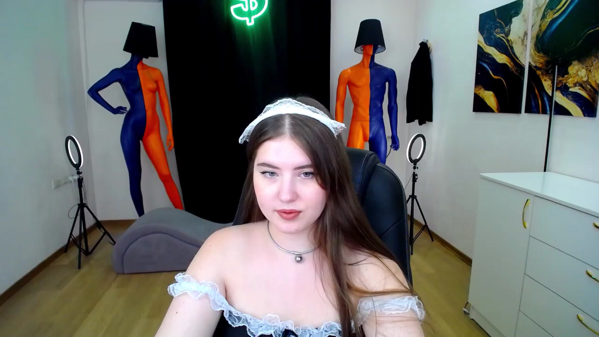 Gallery image thumbnail from AdmireMyEyes's myfreecams stream on, 06/25/2024, 09:48 image 17 of 20