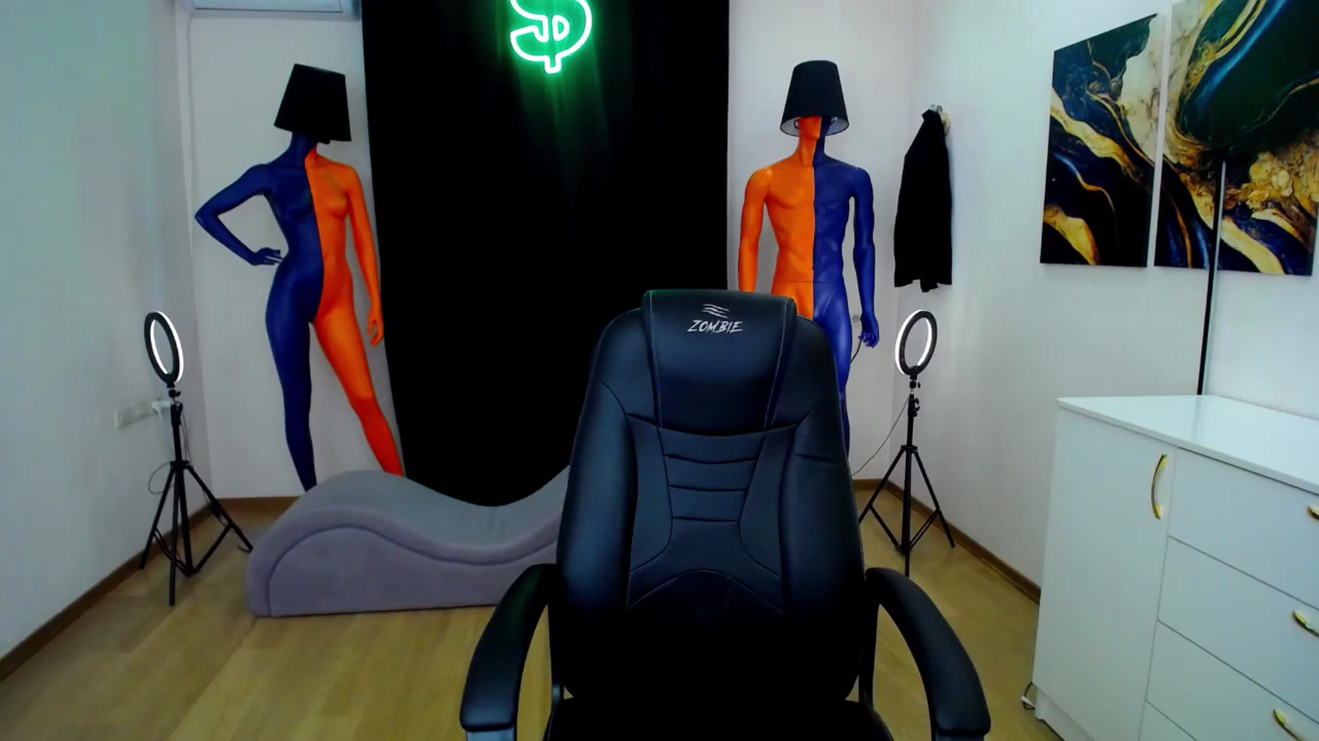 Gallery image thumbnail from AdmireMyEyes's myfreecams stream on, 06/25/2024, 09:48 image 12 of 20