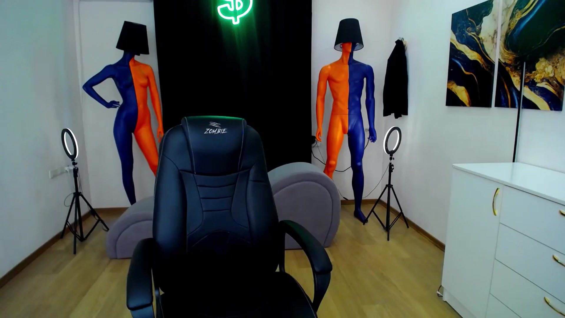Gallery image thumbnail from AdmireMyEyes's myfreecams stream on, 06/25/2024, 09:48 image 18 of 20