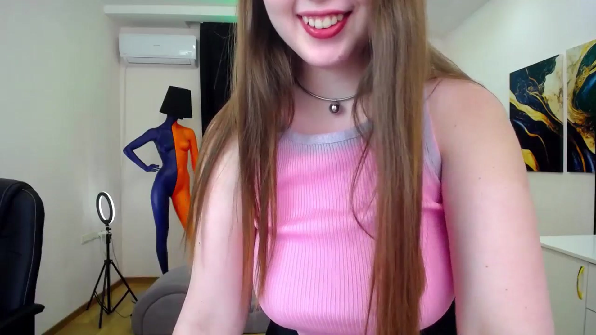 Gallery image thumbnail from AdmireMyEyes's myfreecams stream on, 06/26/2024, 07:48 image 9 of 20